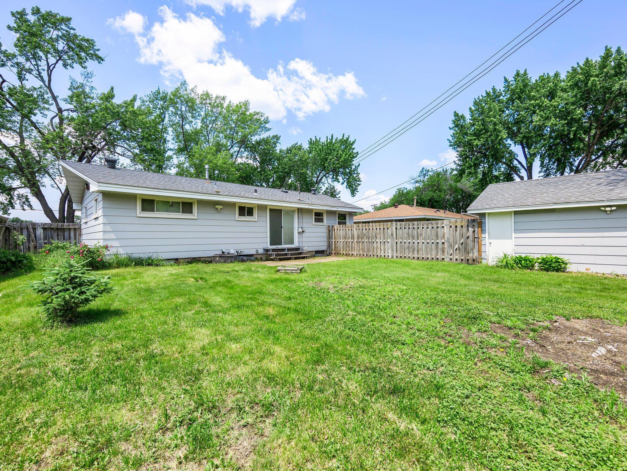 6555 Monroe Street NE