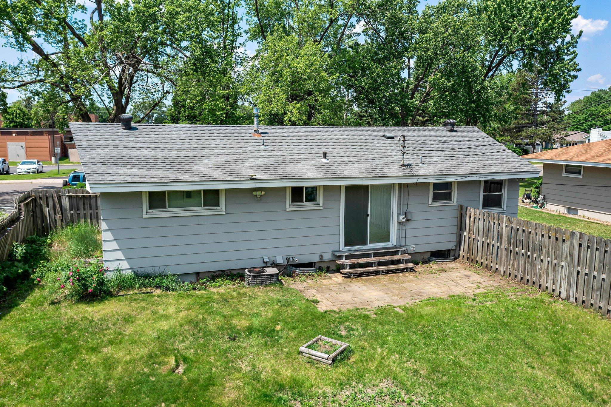 6555 Monroe Street NE