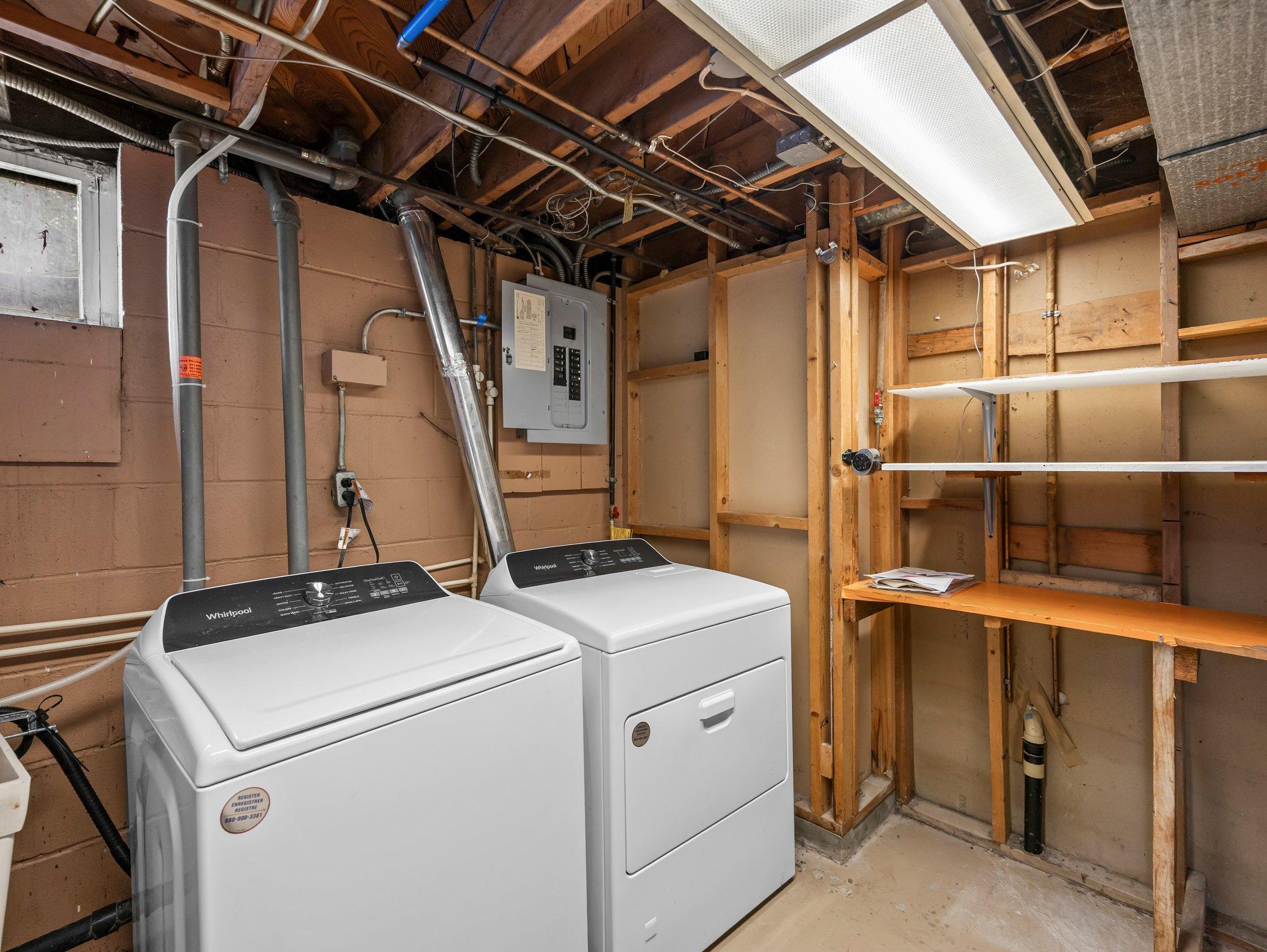 6555 Monroe Street NE