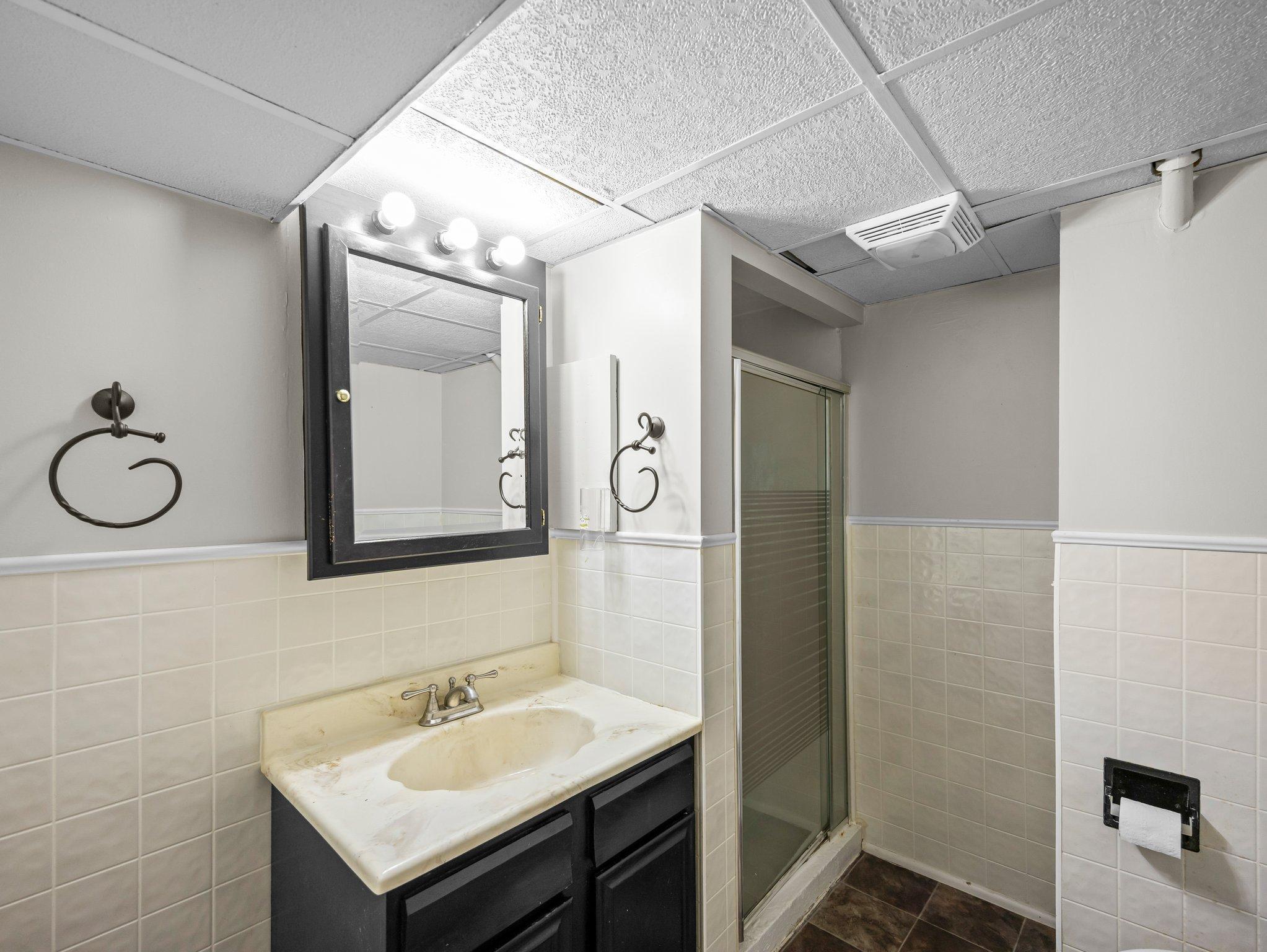 6555 Monroe Street NE