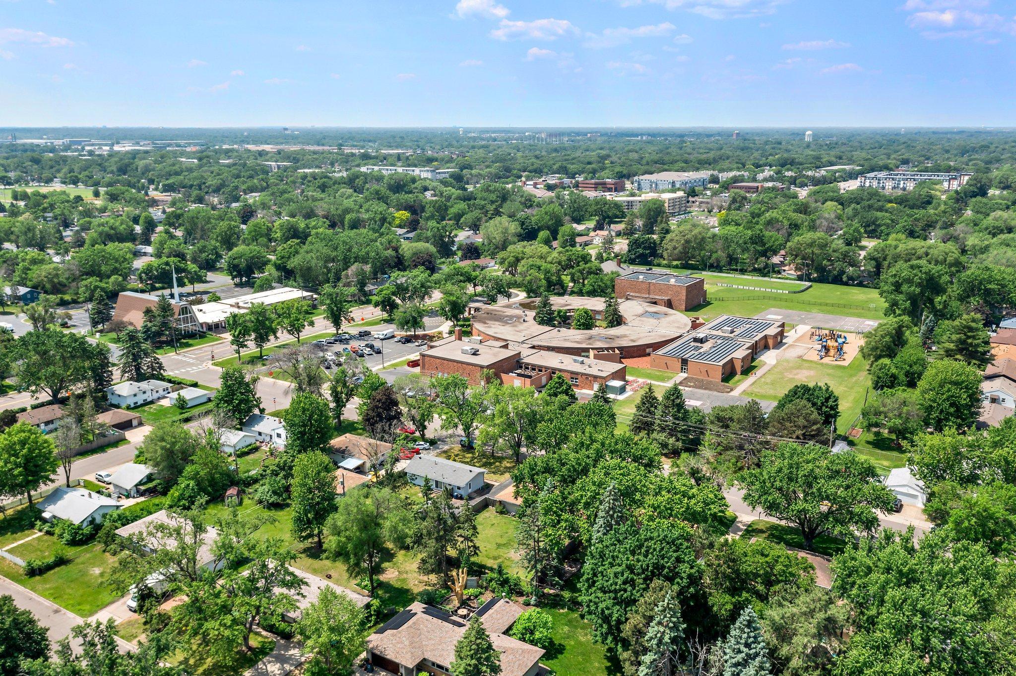 6555 Monroe Street NE