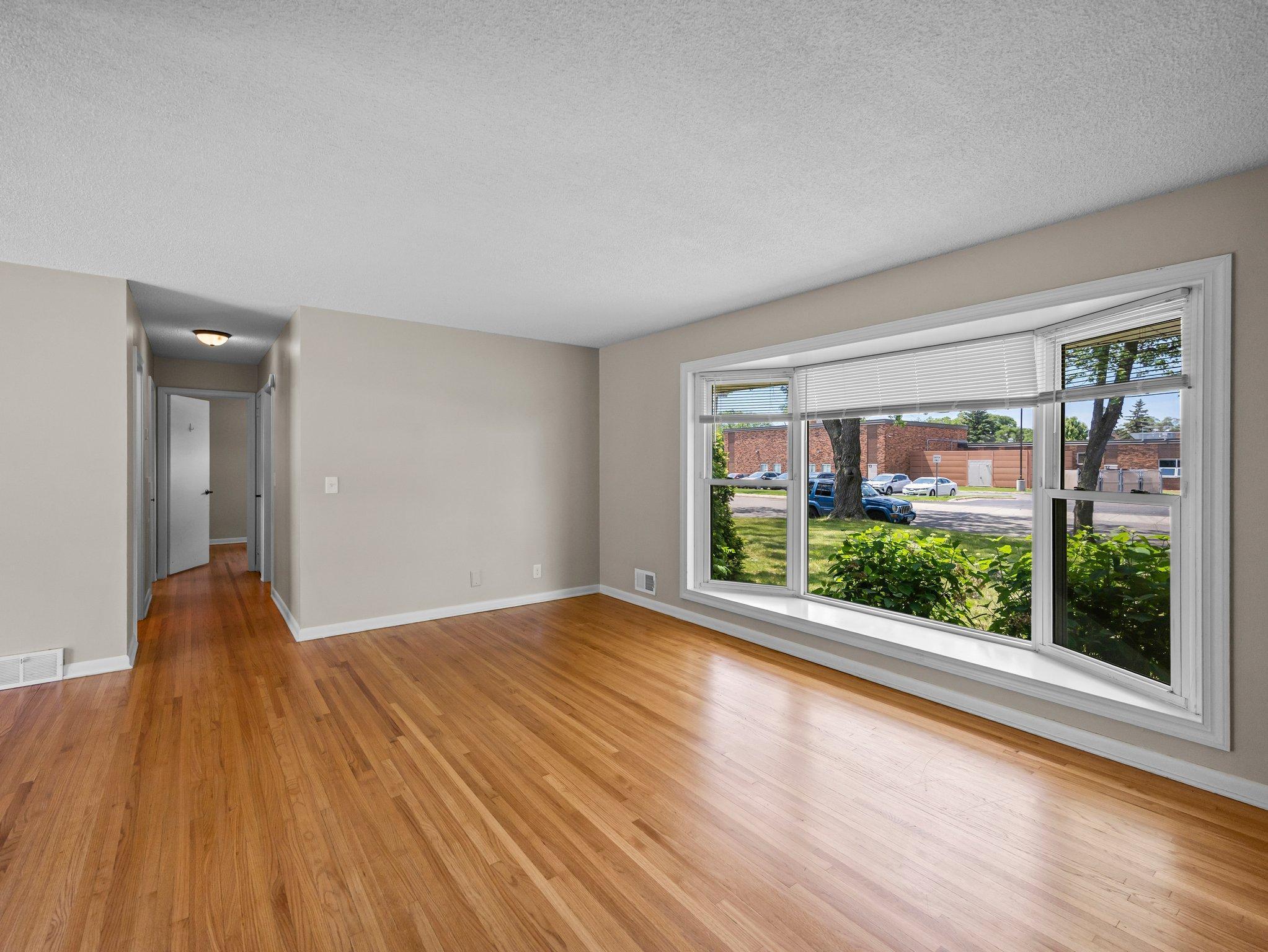 6555 Monroe Street NE