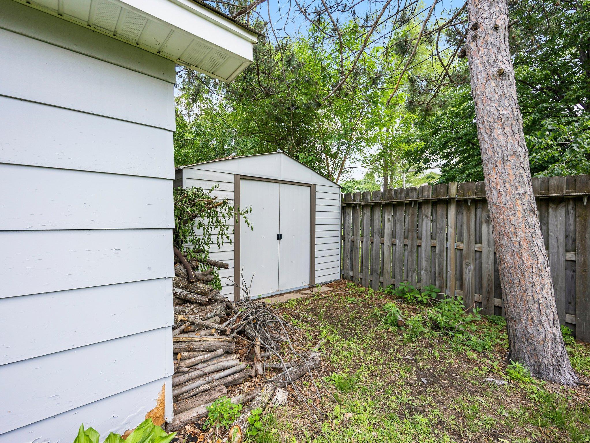 6555 Monroe Street NE