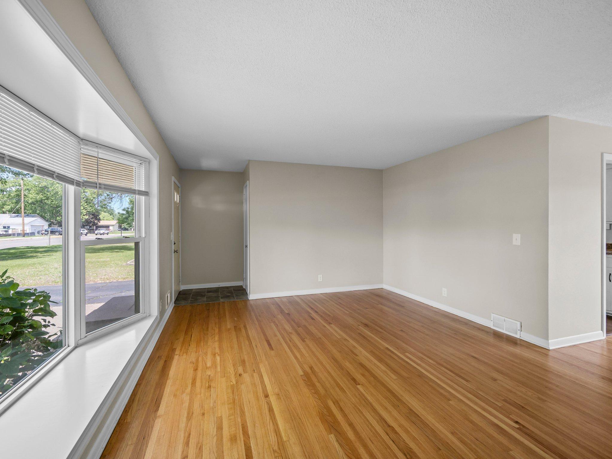 6555 Monroe Street NE