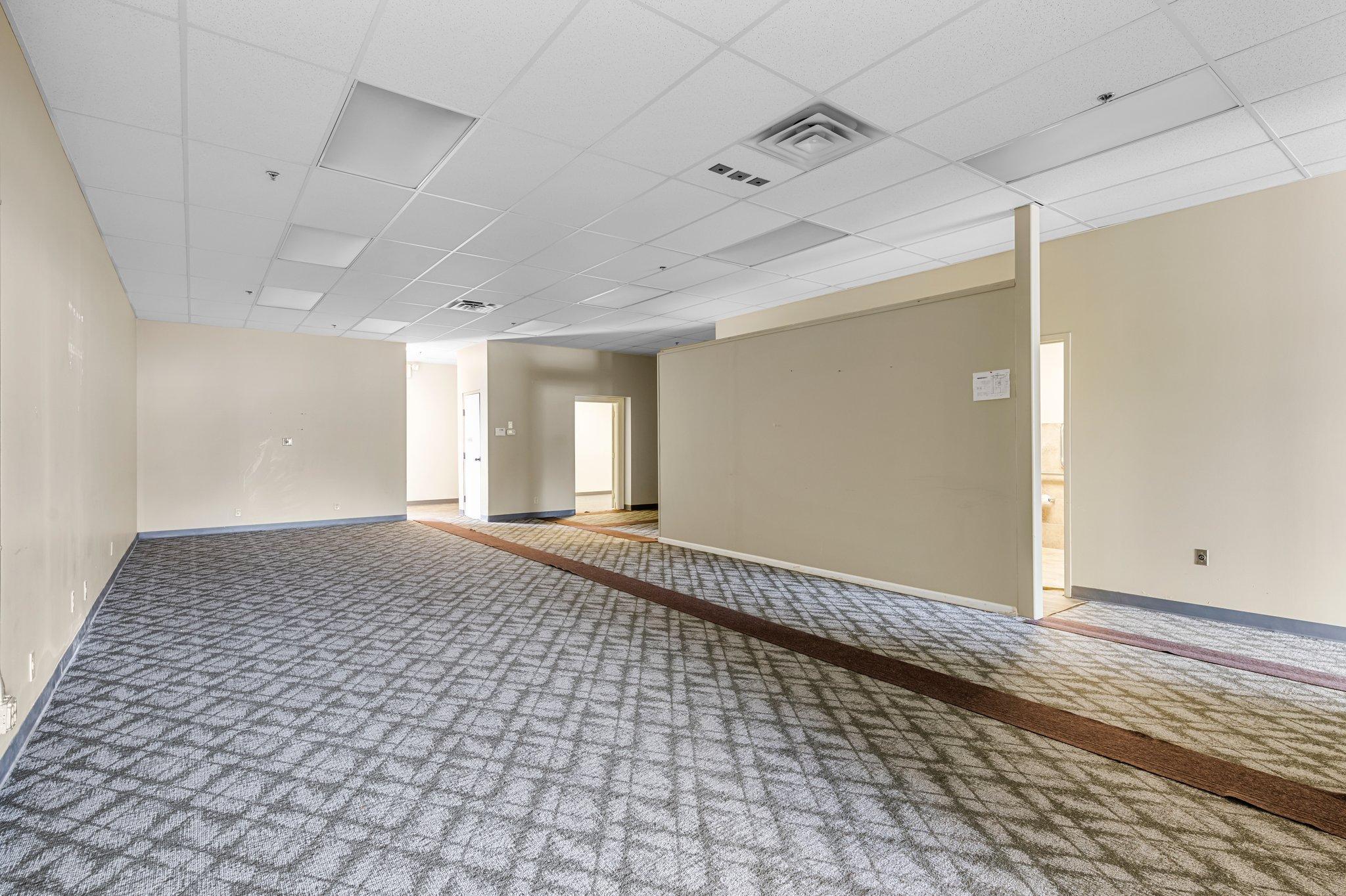 8401 W Broadway Avenue