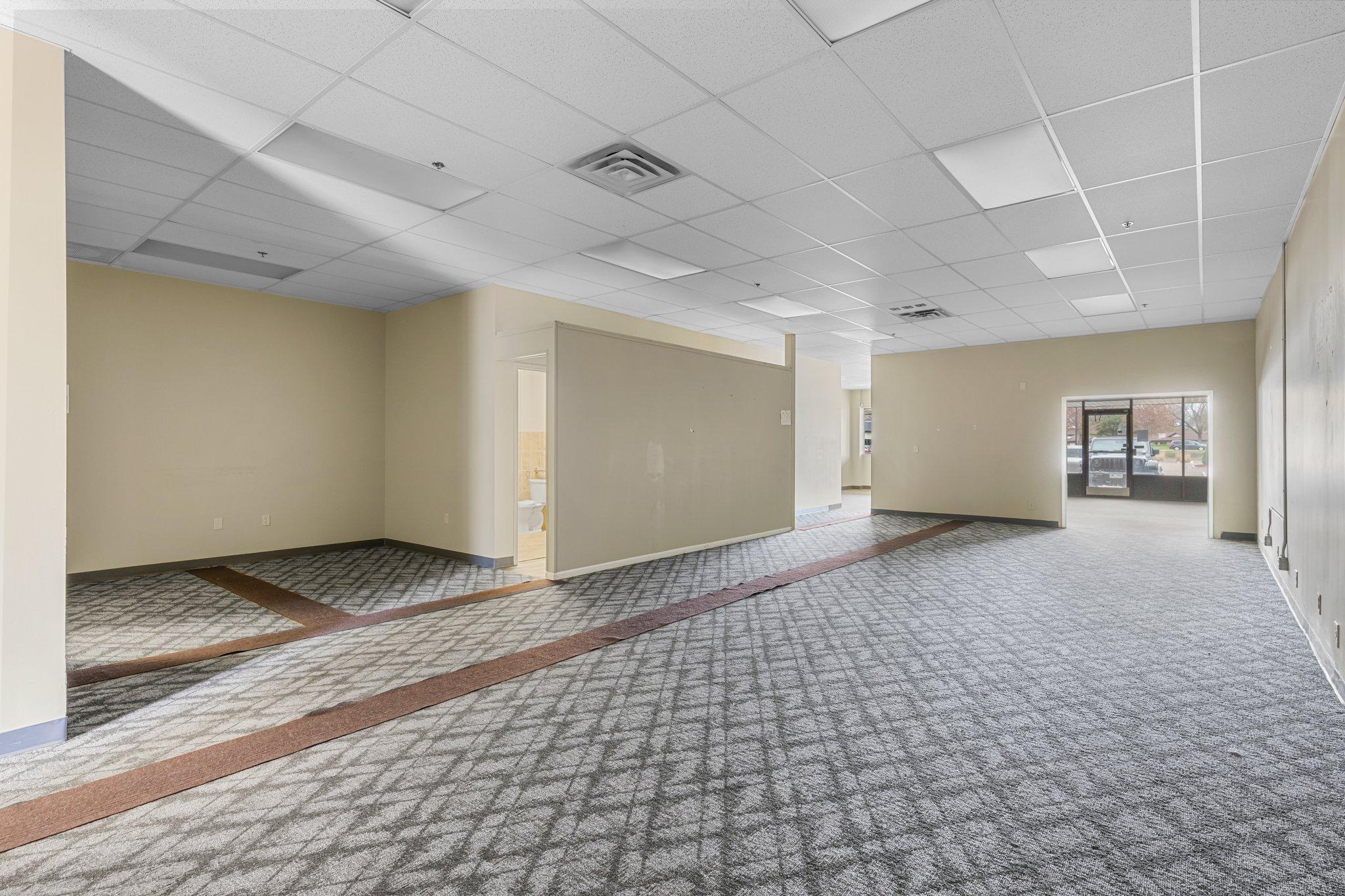 8401 W Broadway Avenue