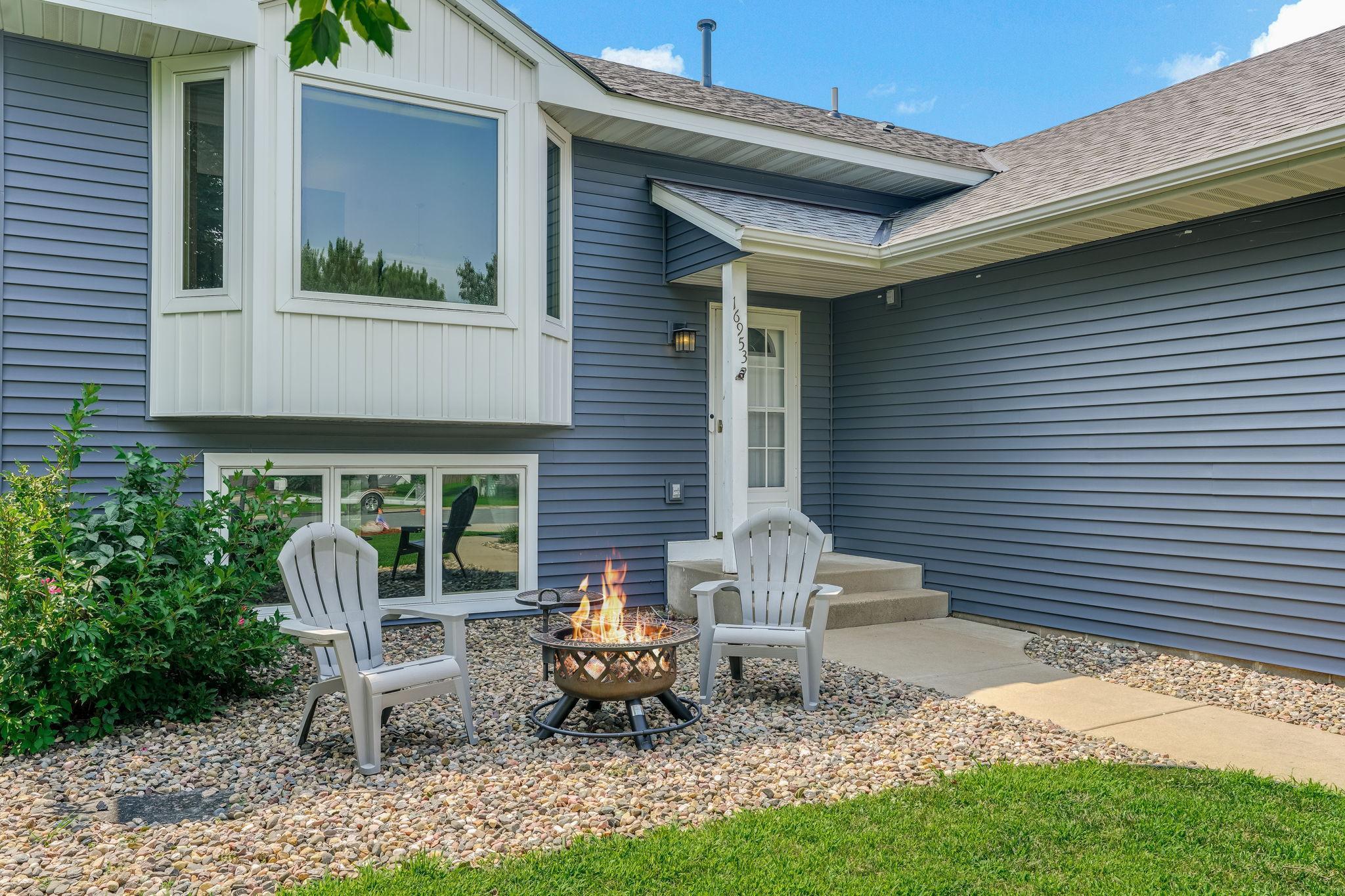 16953 Simpkins Circle SW