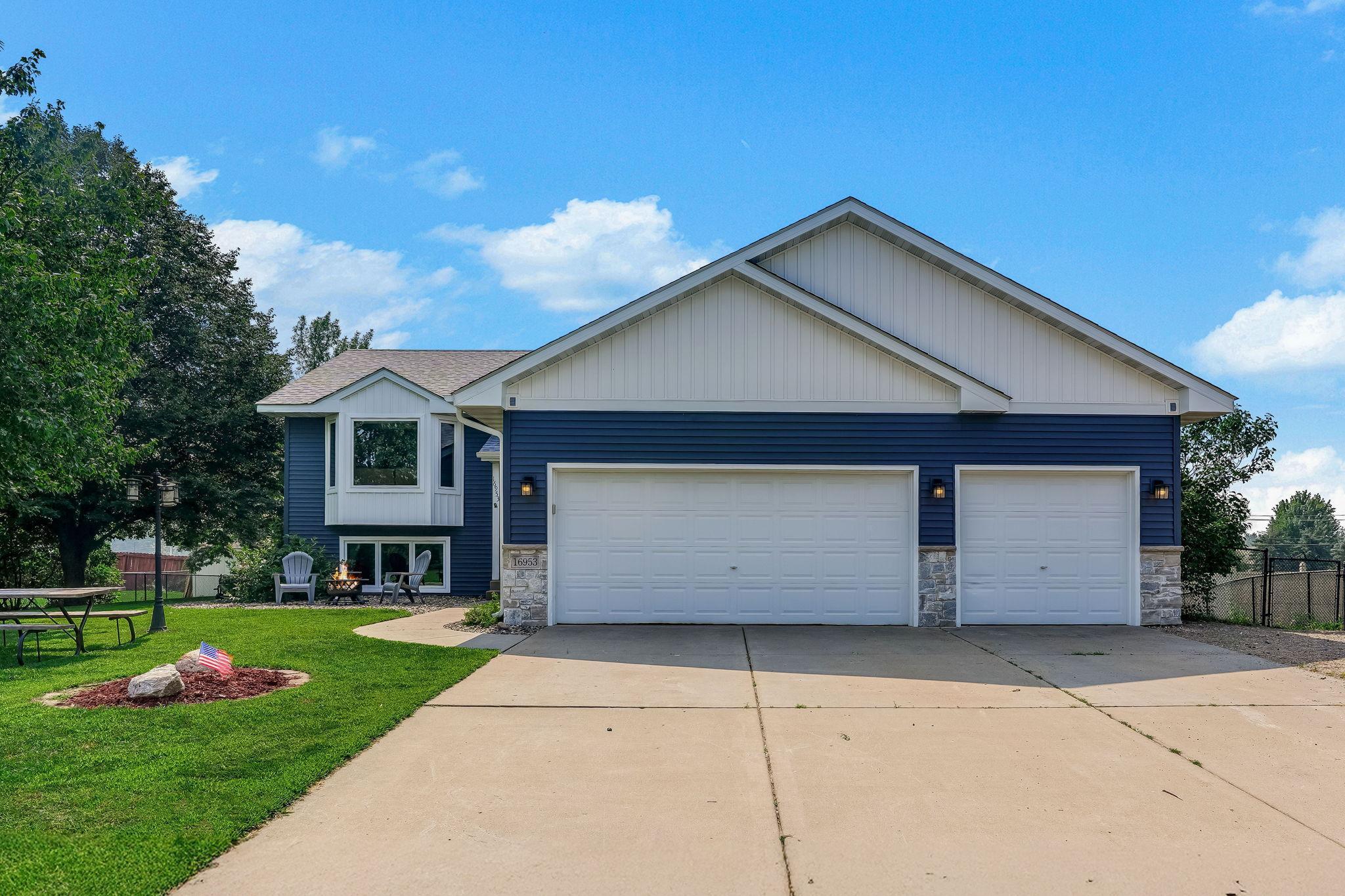 16953 Simpkins Circle SW