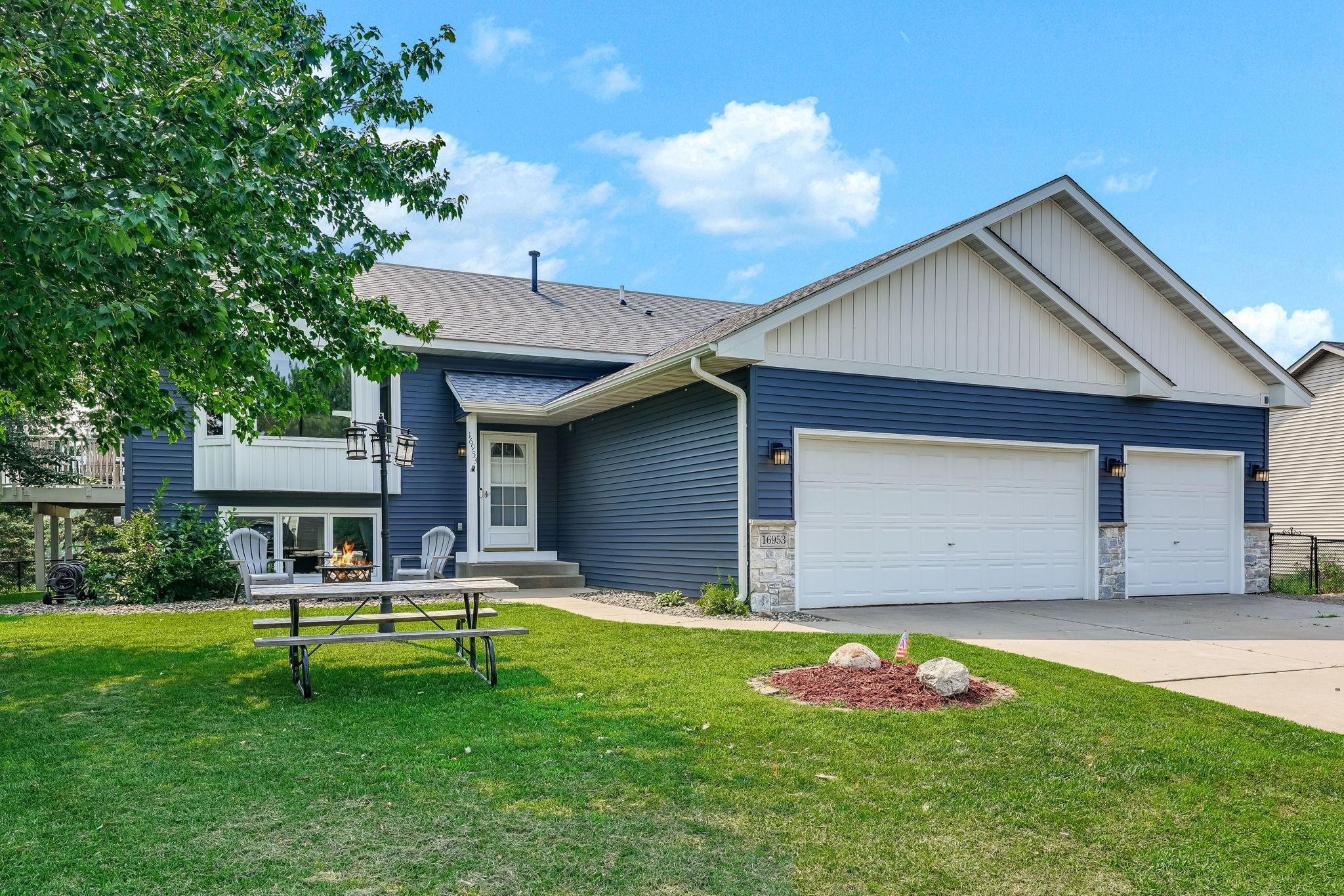 16953 Simpkins Circle SW