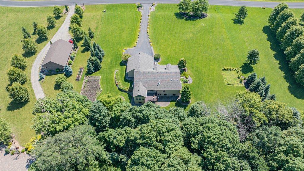 10009 Holloway Farms Road