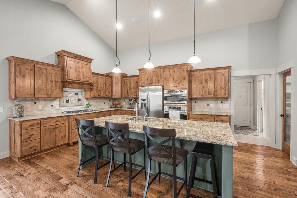 10009 Holloway Farms Road