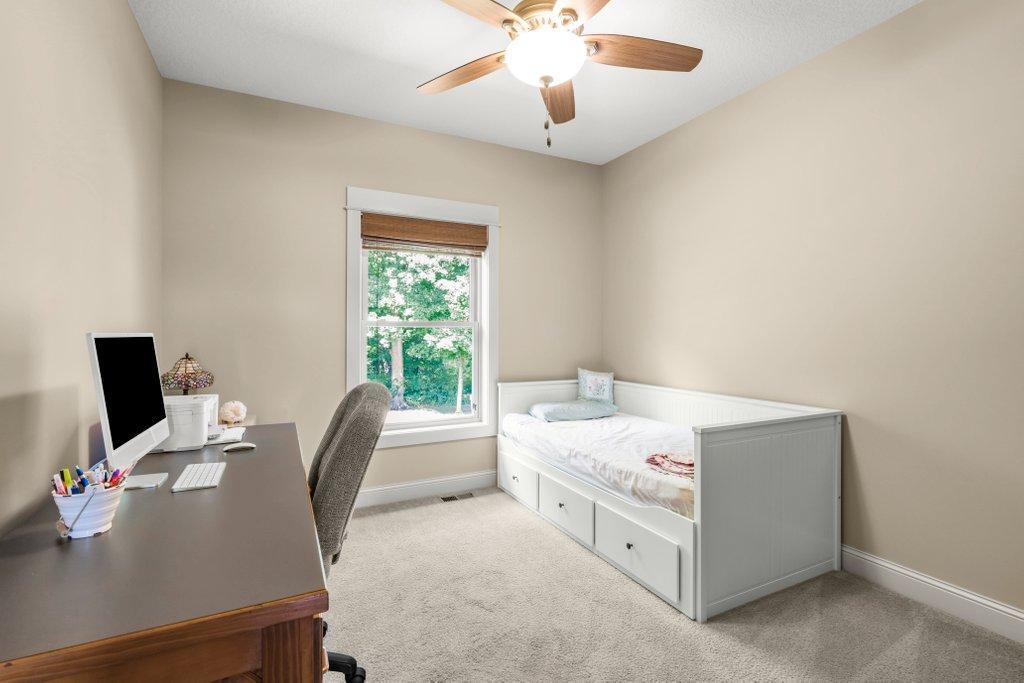 10009 Holloway Farms Road