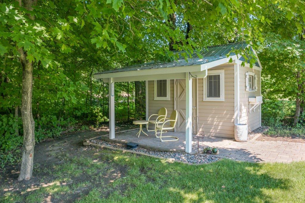 10009 Holloway Farms Road