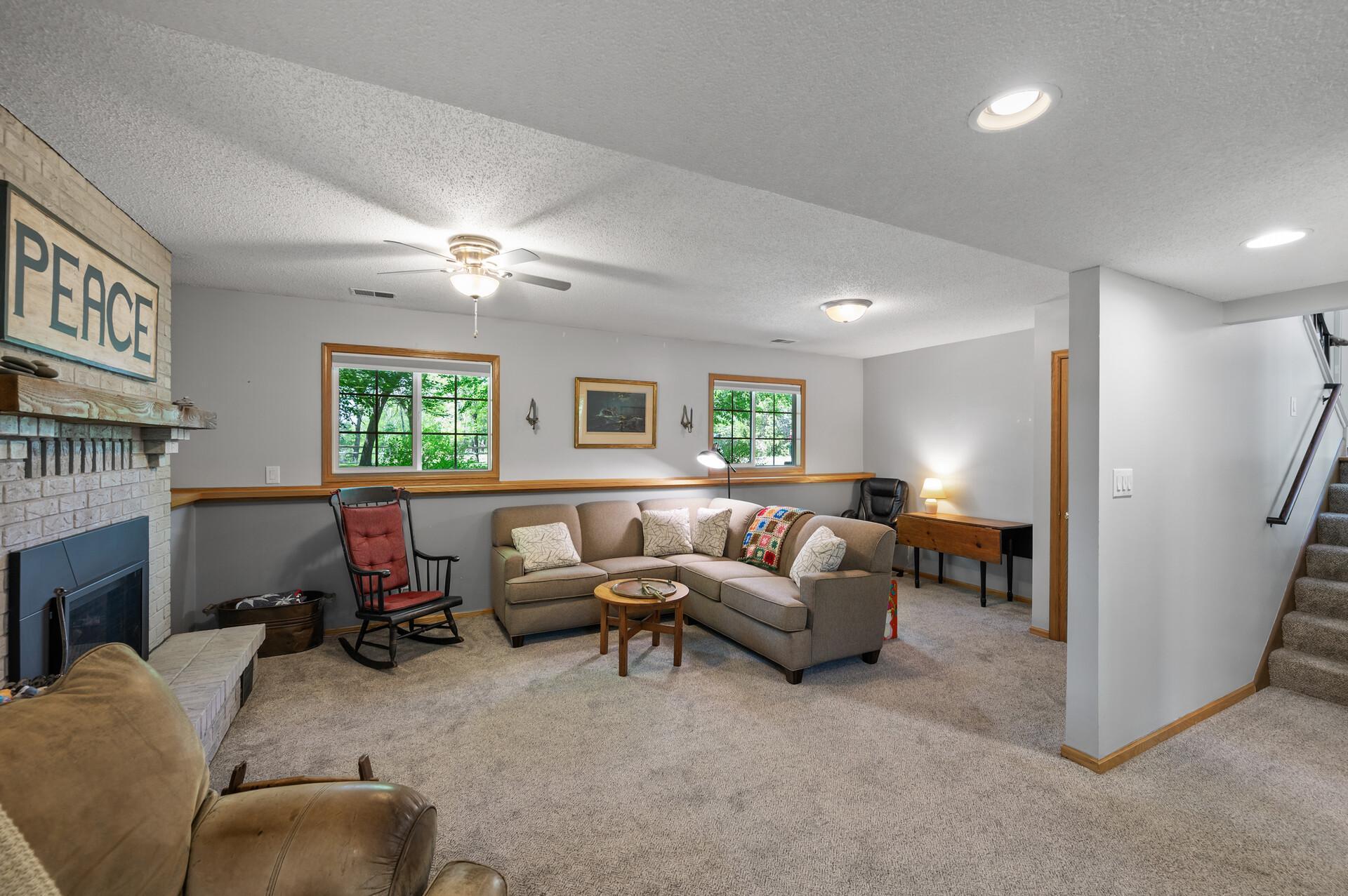 20435 Monroe Street NE