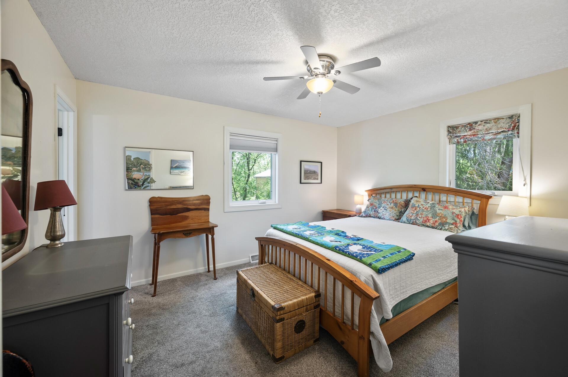 20435 Monroe Street NE