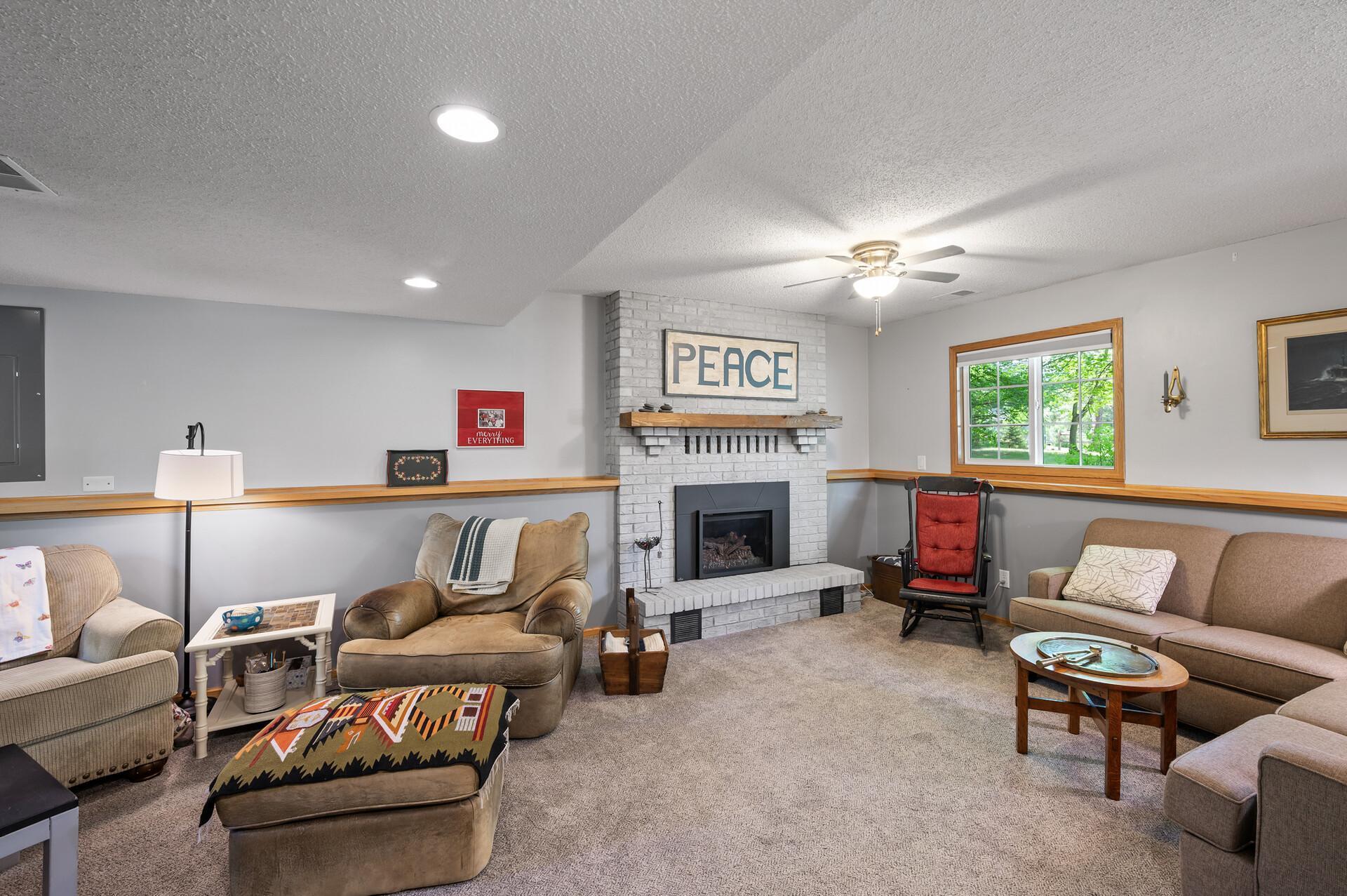 20435 Monroe Street NE