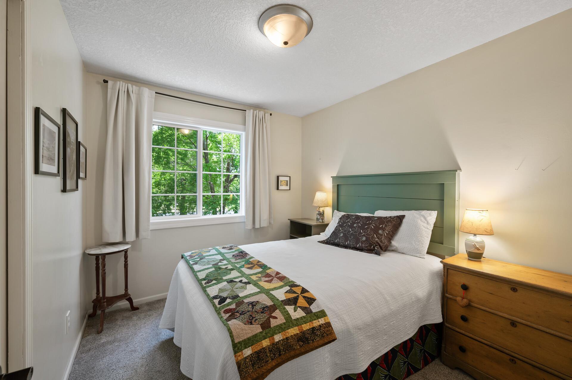 20435 Monroe Street NE