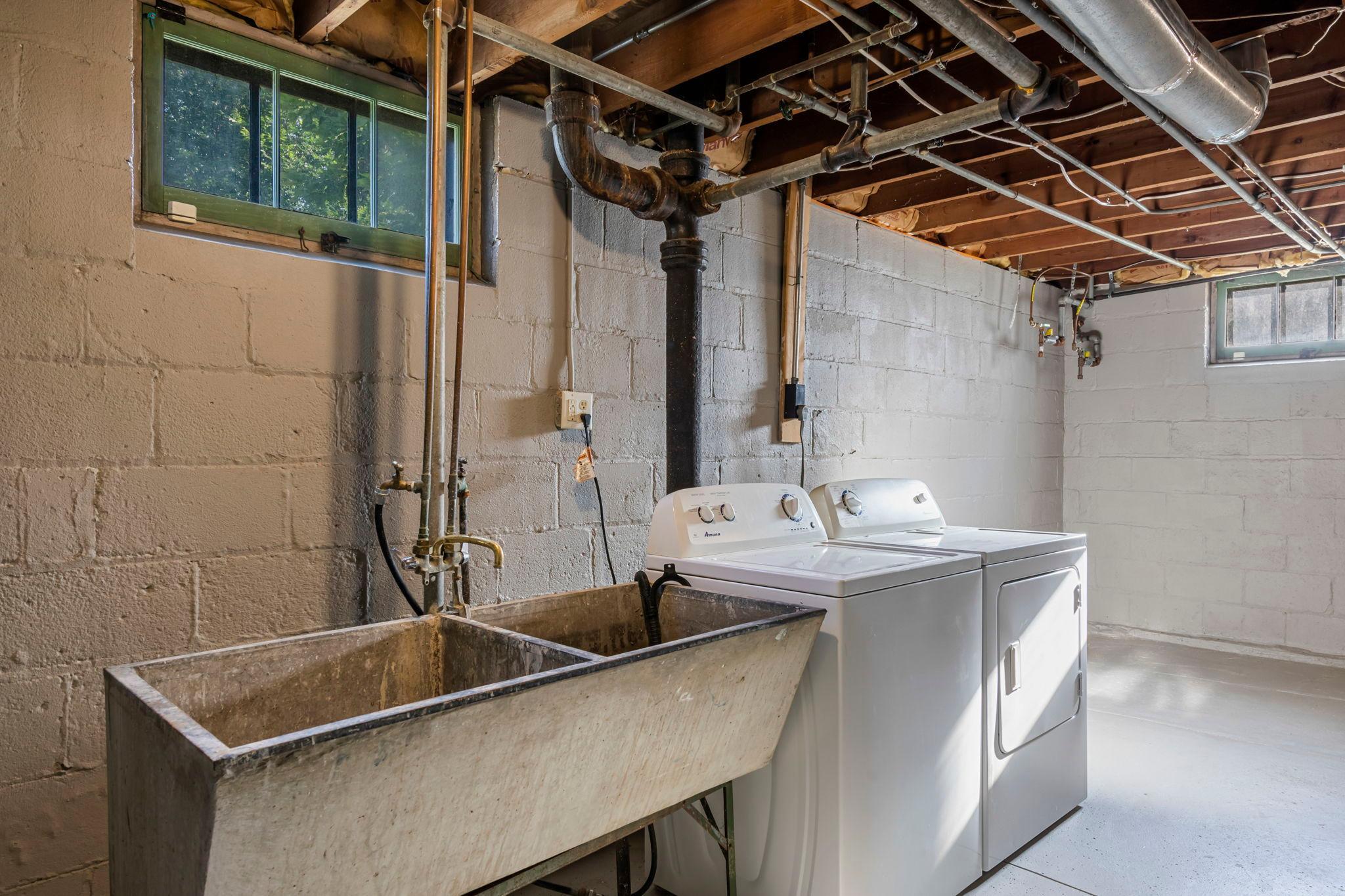 2101-2103 Vincent Avenue N