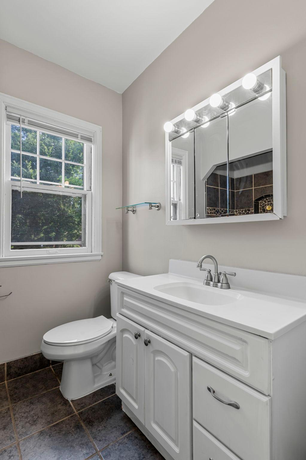 2101-2103 Vincent Avenue N