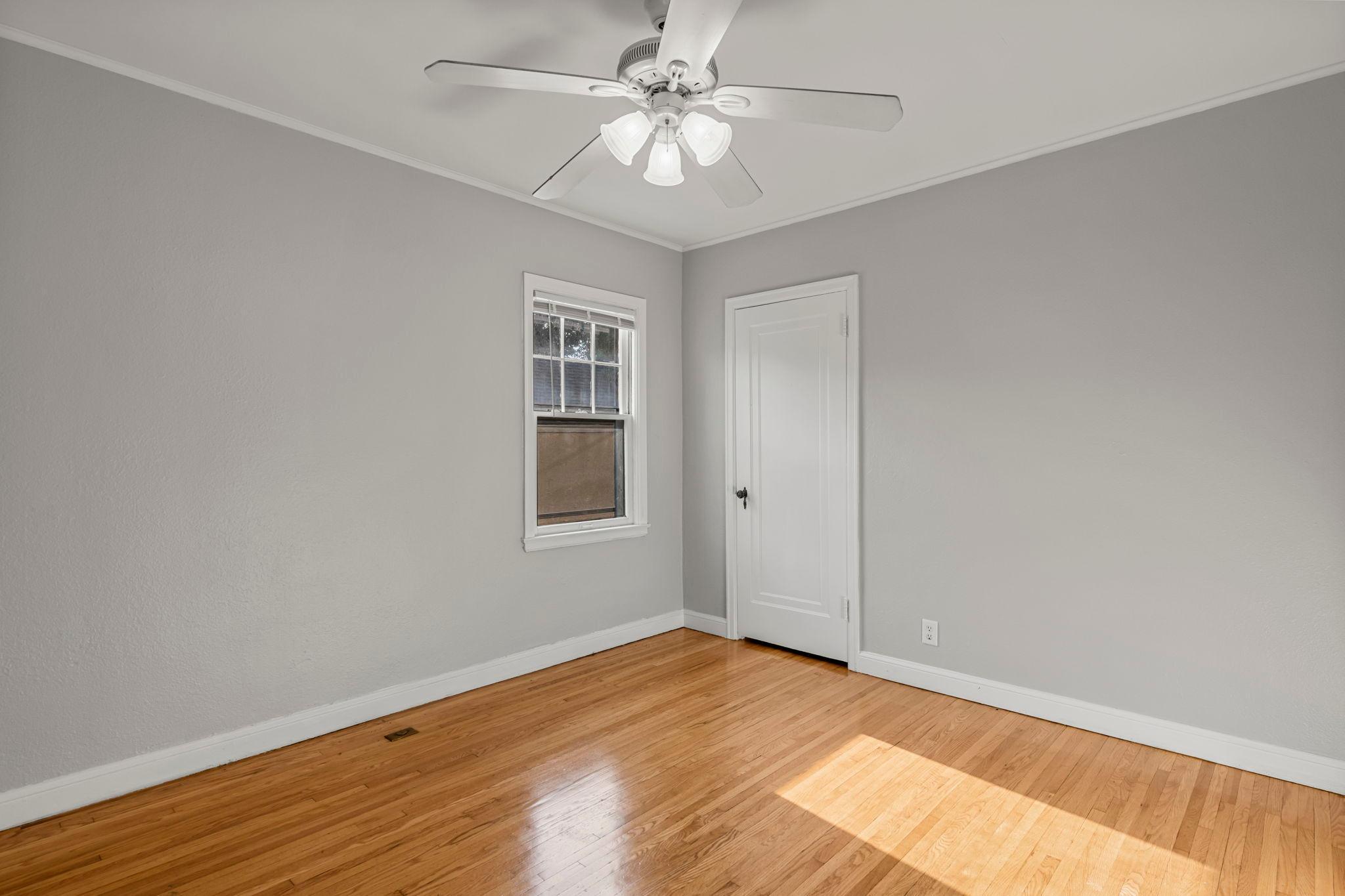 2101-2103 Vincent Avenue N