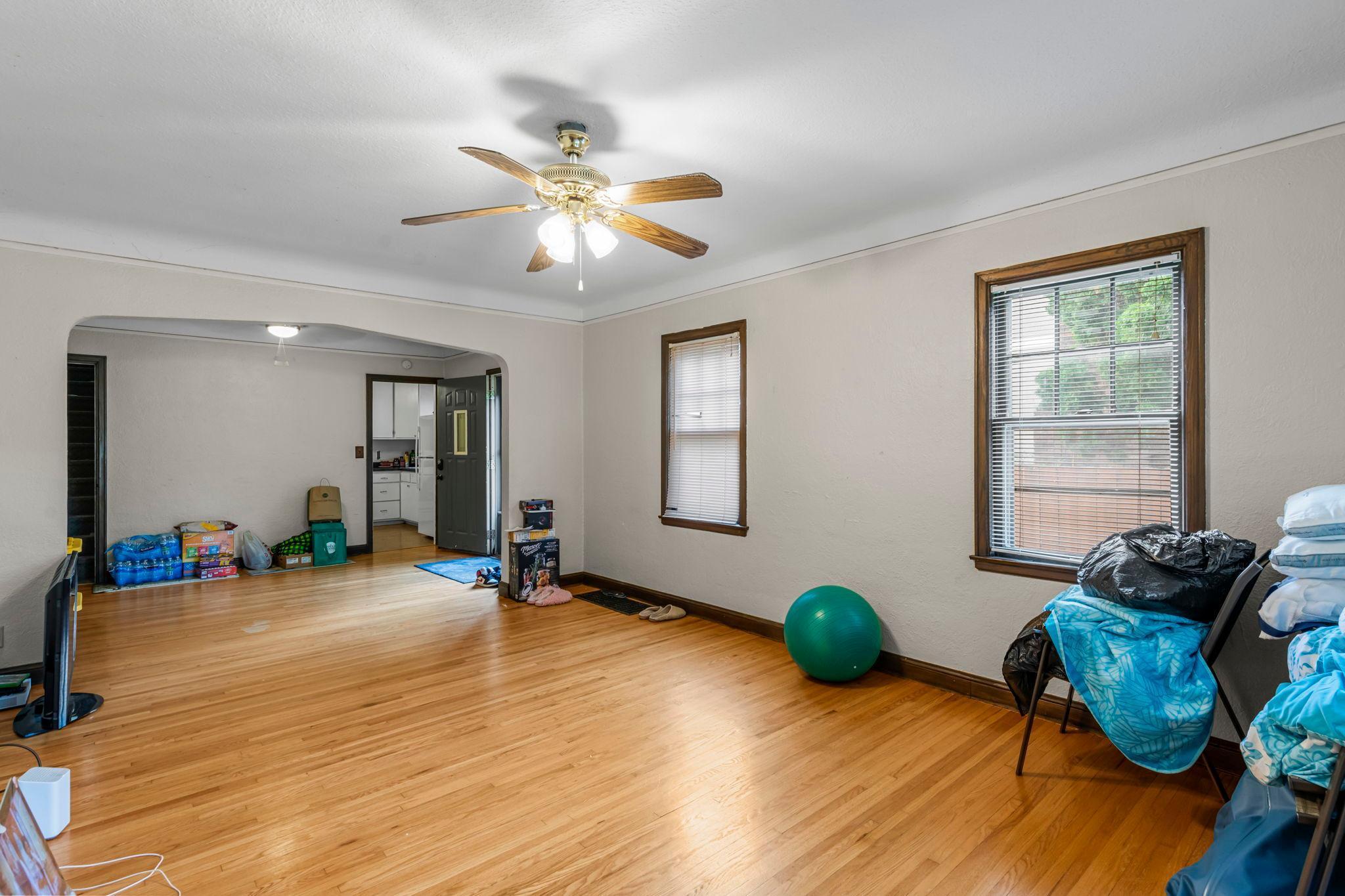 2101-2103 Vincent Avenue N