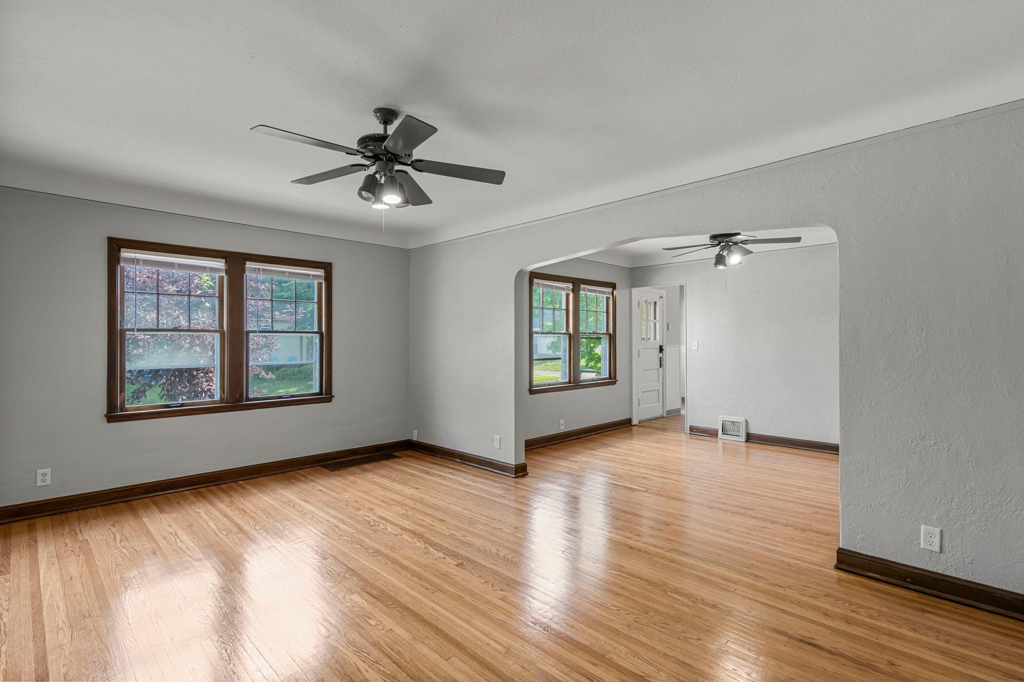 2101-2103 Vincent Avenue N