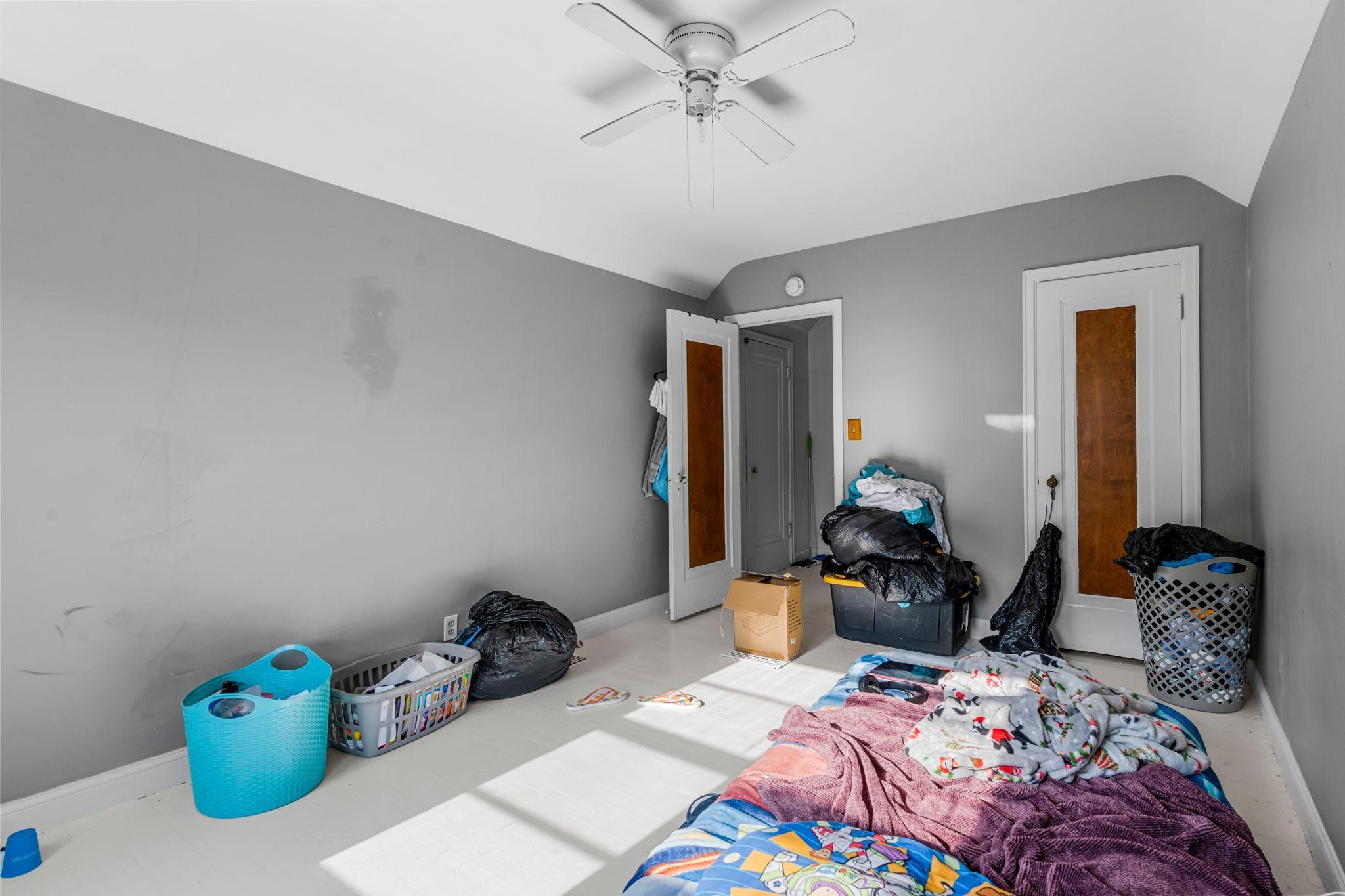 2101-2103 Vincent Avenue N