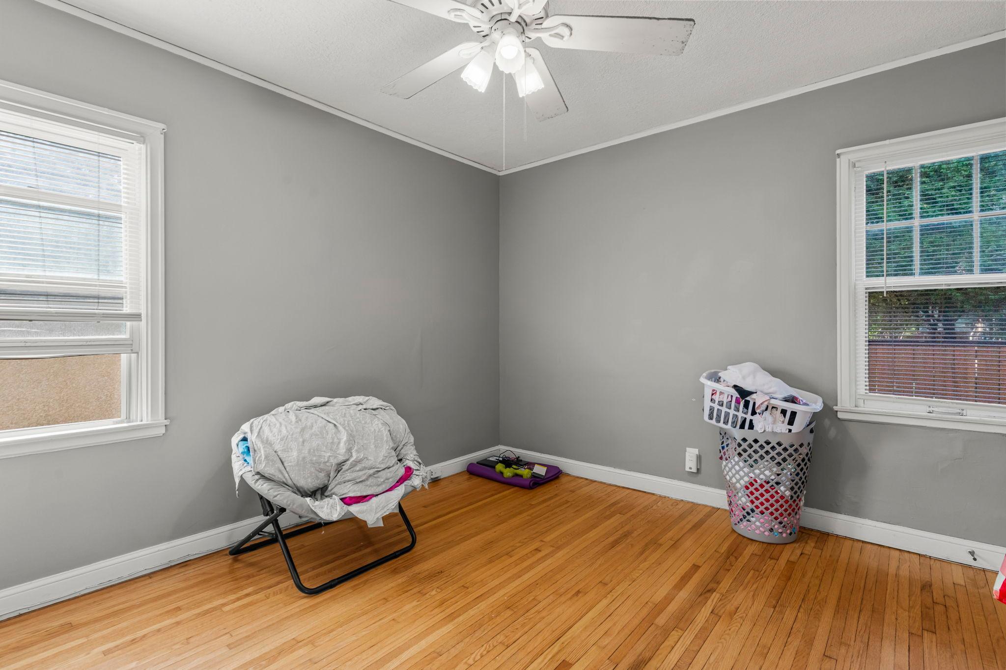 2101-2103 Vincent Avenue N