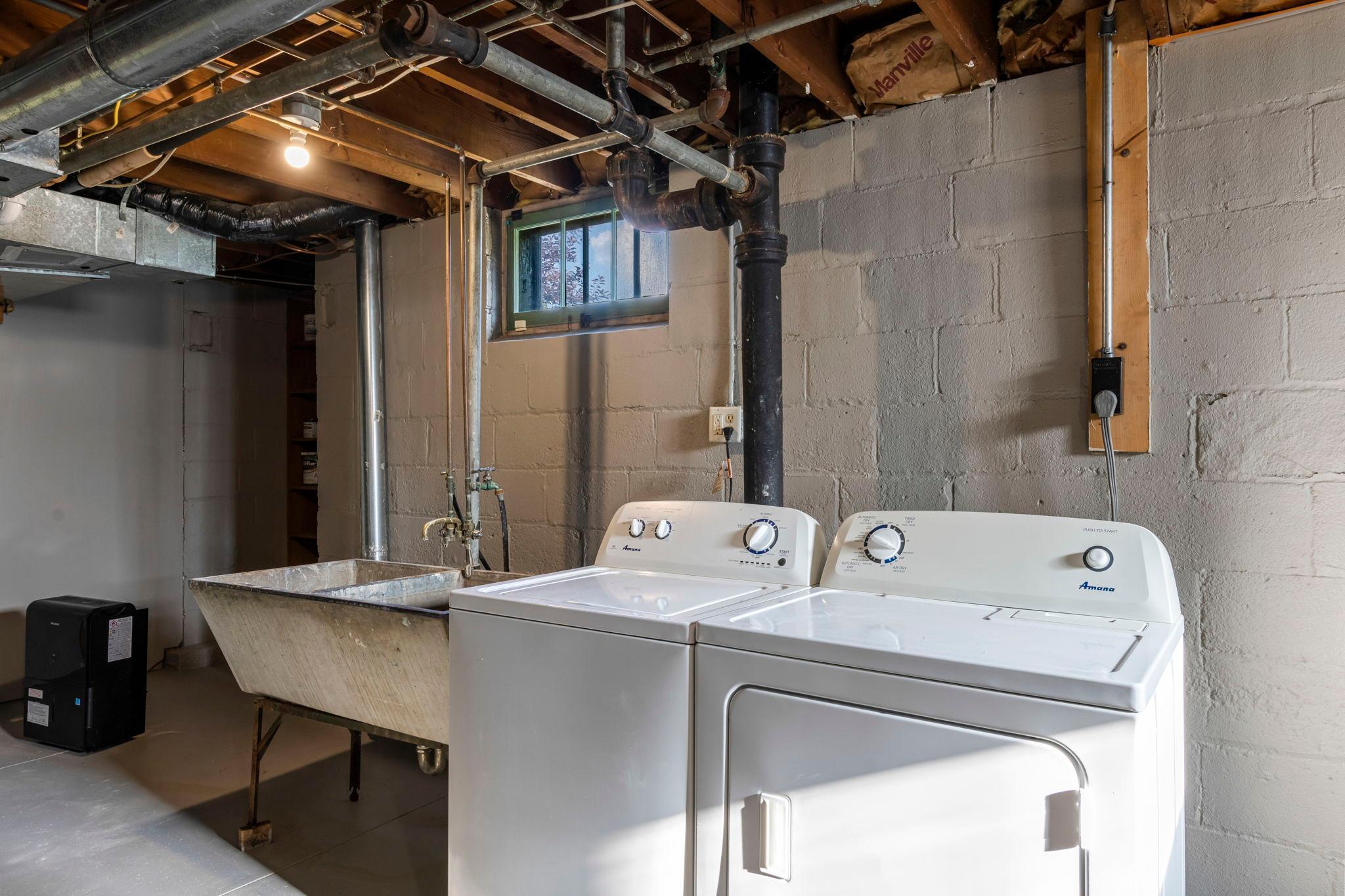 2101-2103 Vincent Avenue N