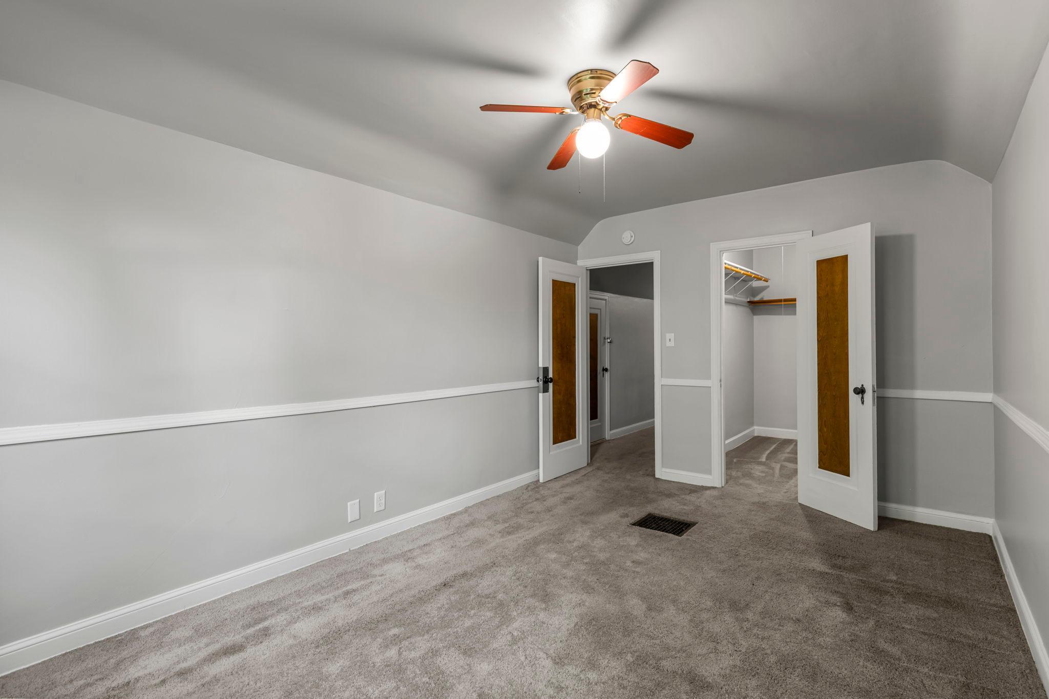 2101-2103 Vincent Avenue N