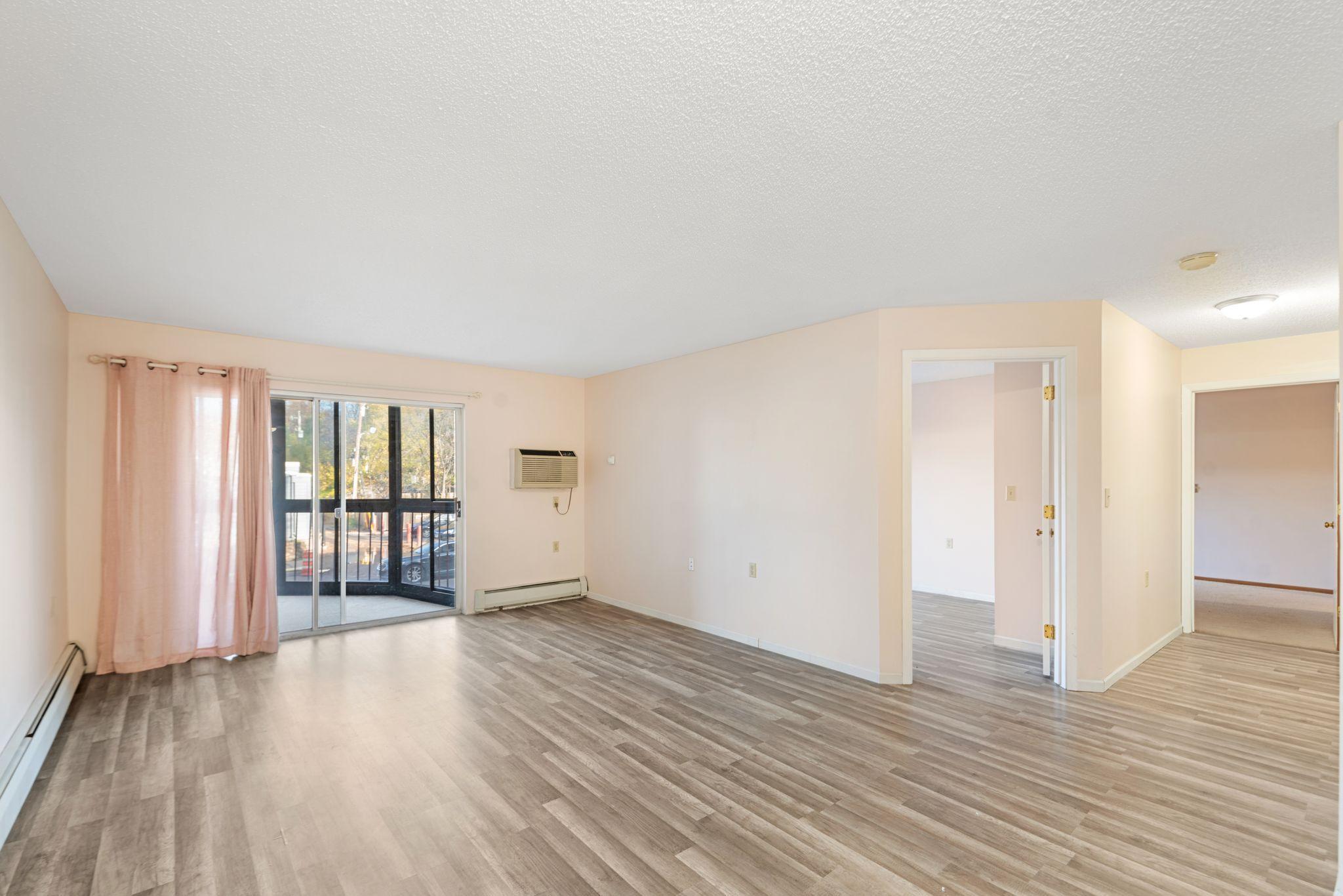 3232 Fremont Avenue N Unit: 105