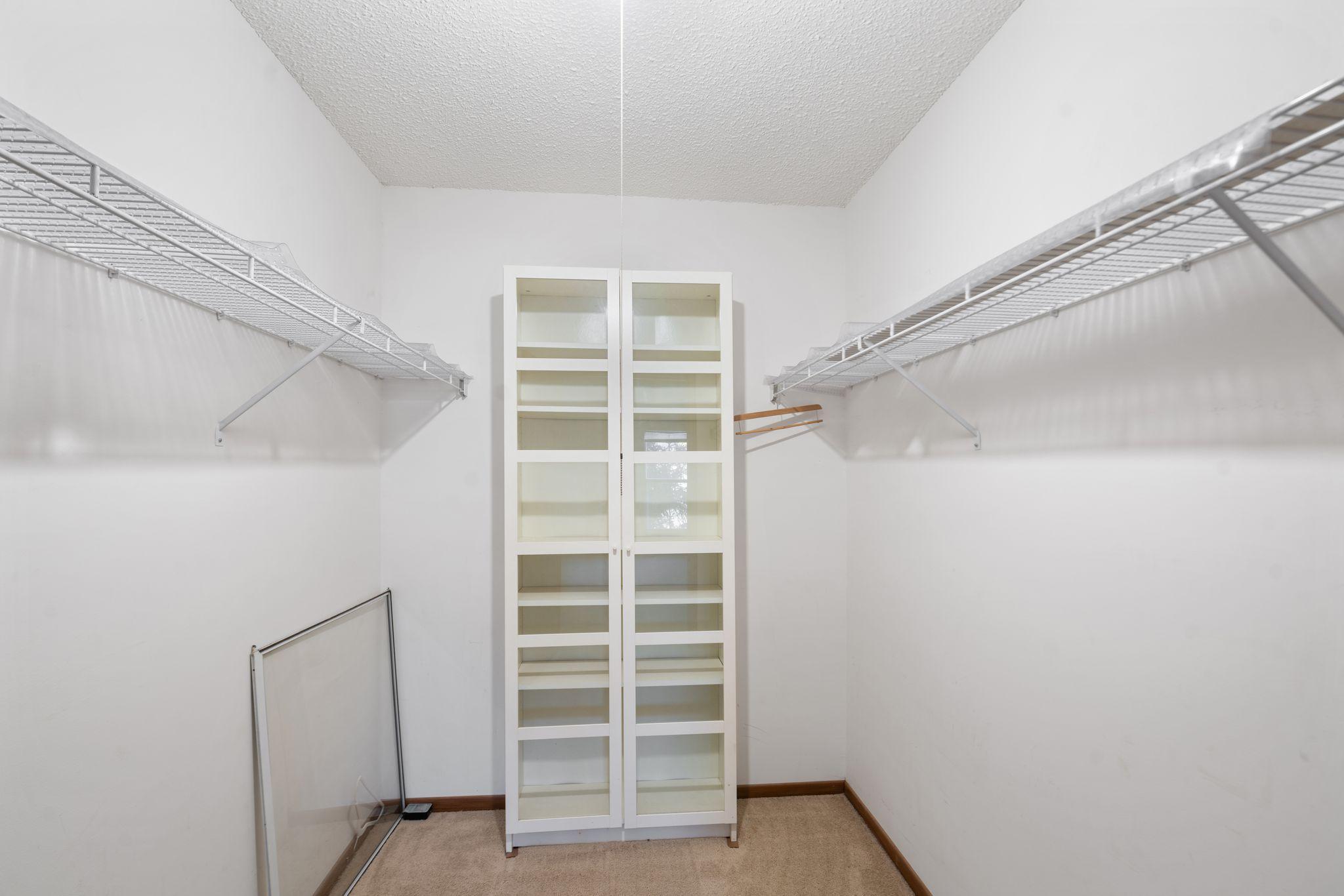 3232 Fremont Avenue N Unit: 105