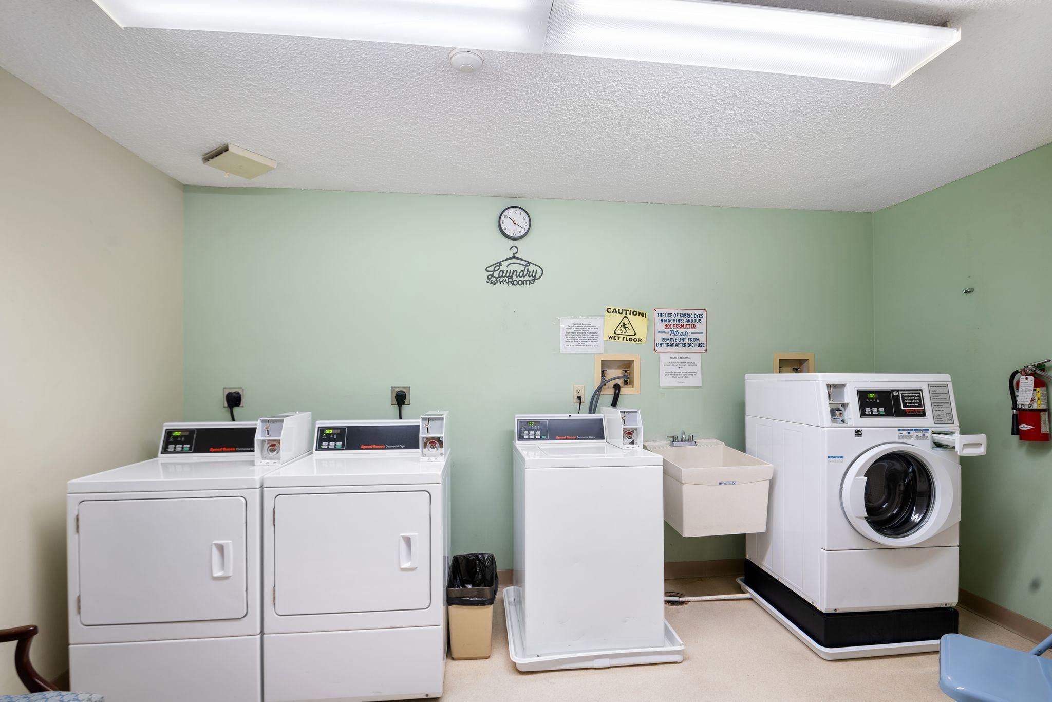 3232 Fremont Avenue N Unit: 105