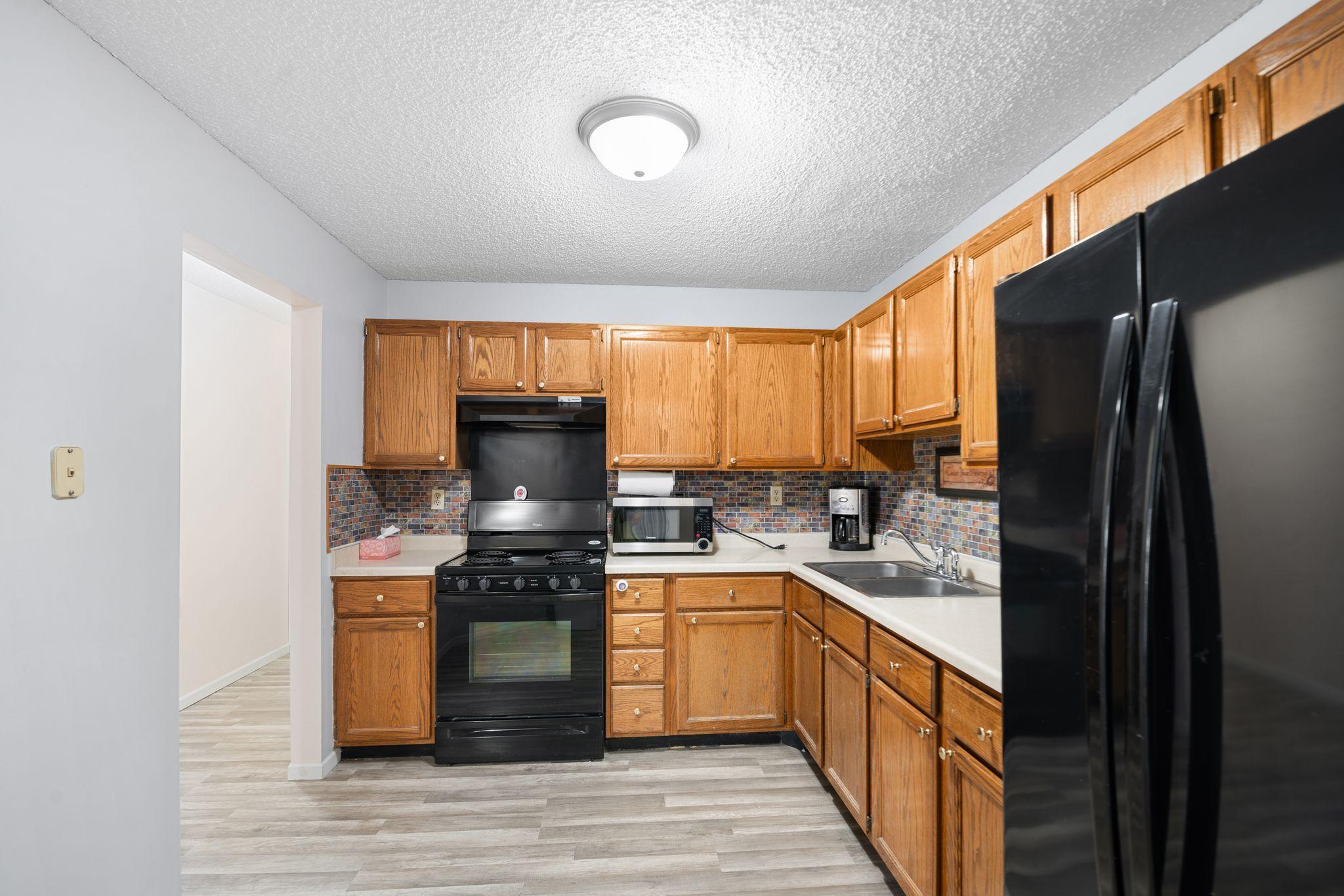 3232 Fremont Avenue N Unit: 105
