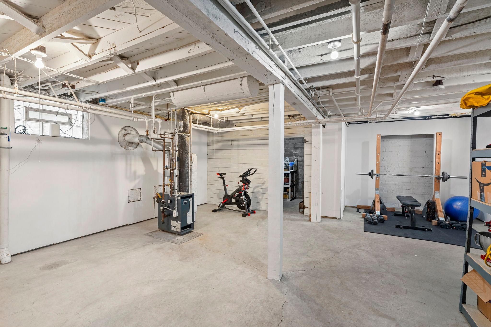 3537 Fremont Avenue S