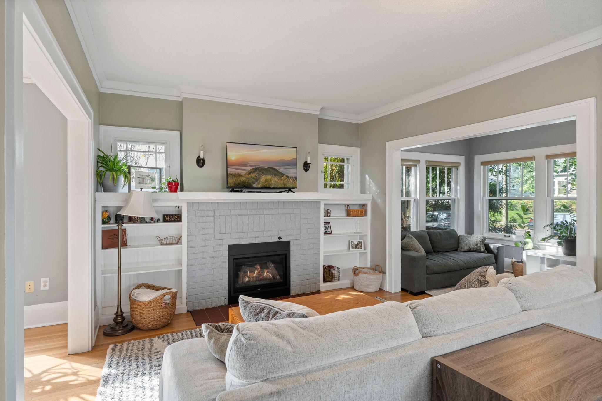 3537 Fremont Avenue S