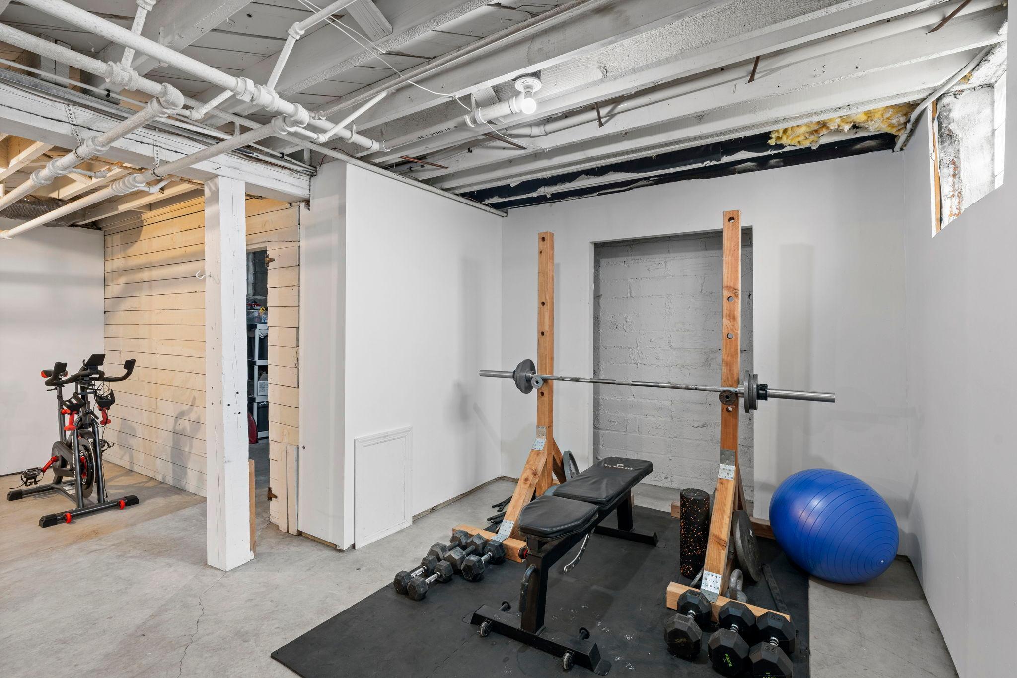 3537 Fremont Avenue S