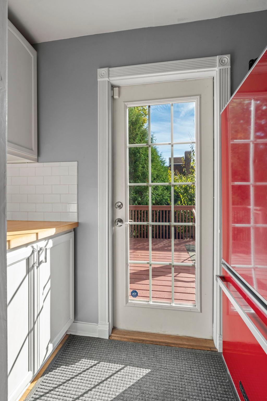 3537 Fremont Avenue S