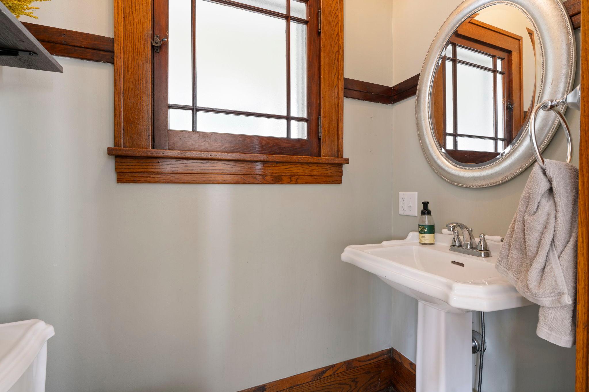 3537 Fremont Avenue S