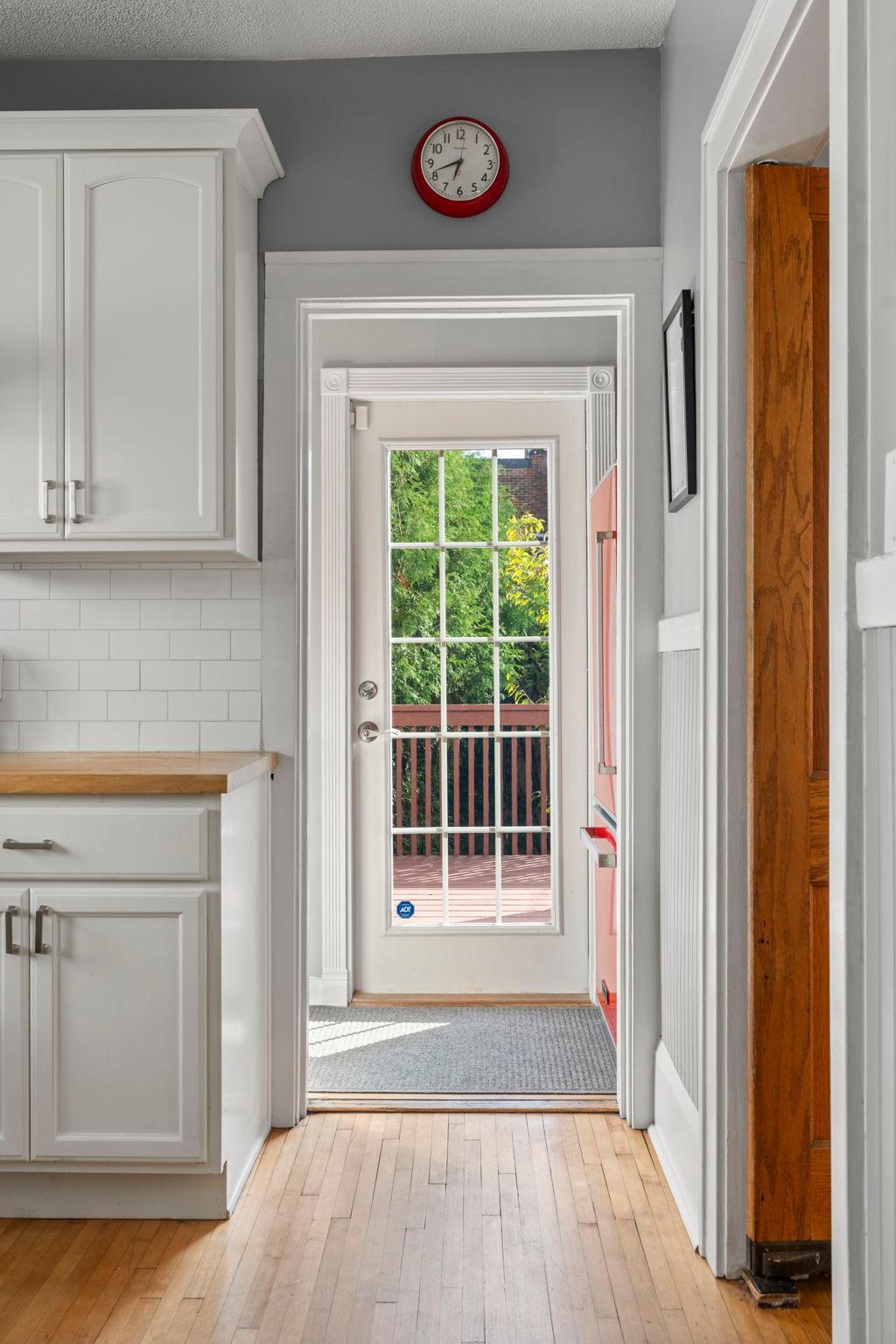 3537 Fremont Avenue S