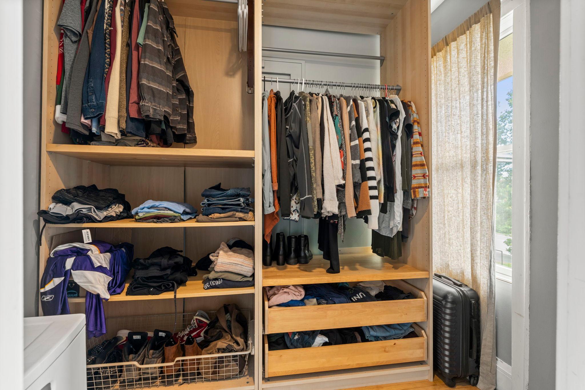 3537 Fremont Avenue S