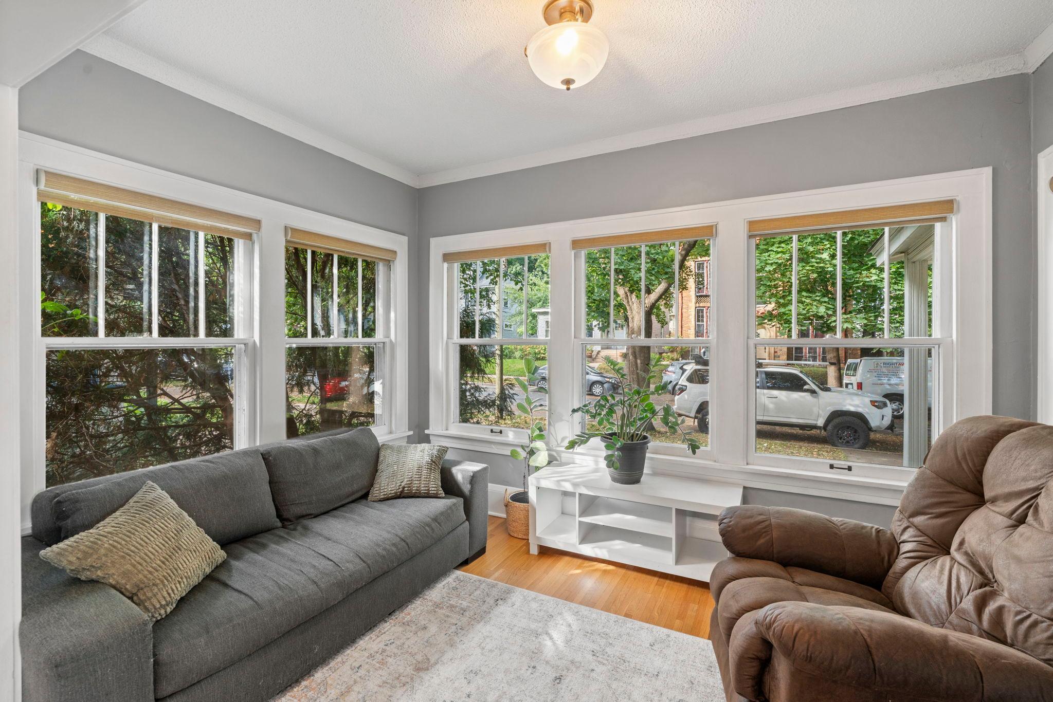 3537 Fremont Avenue S