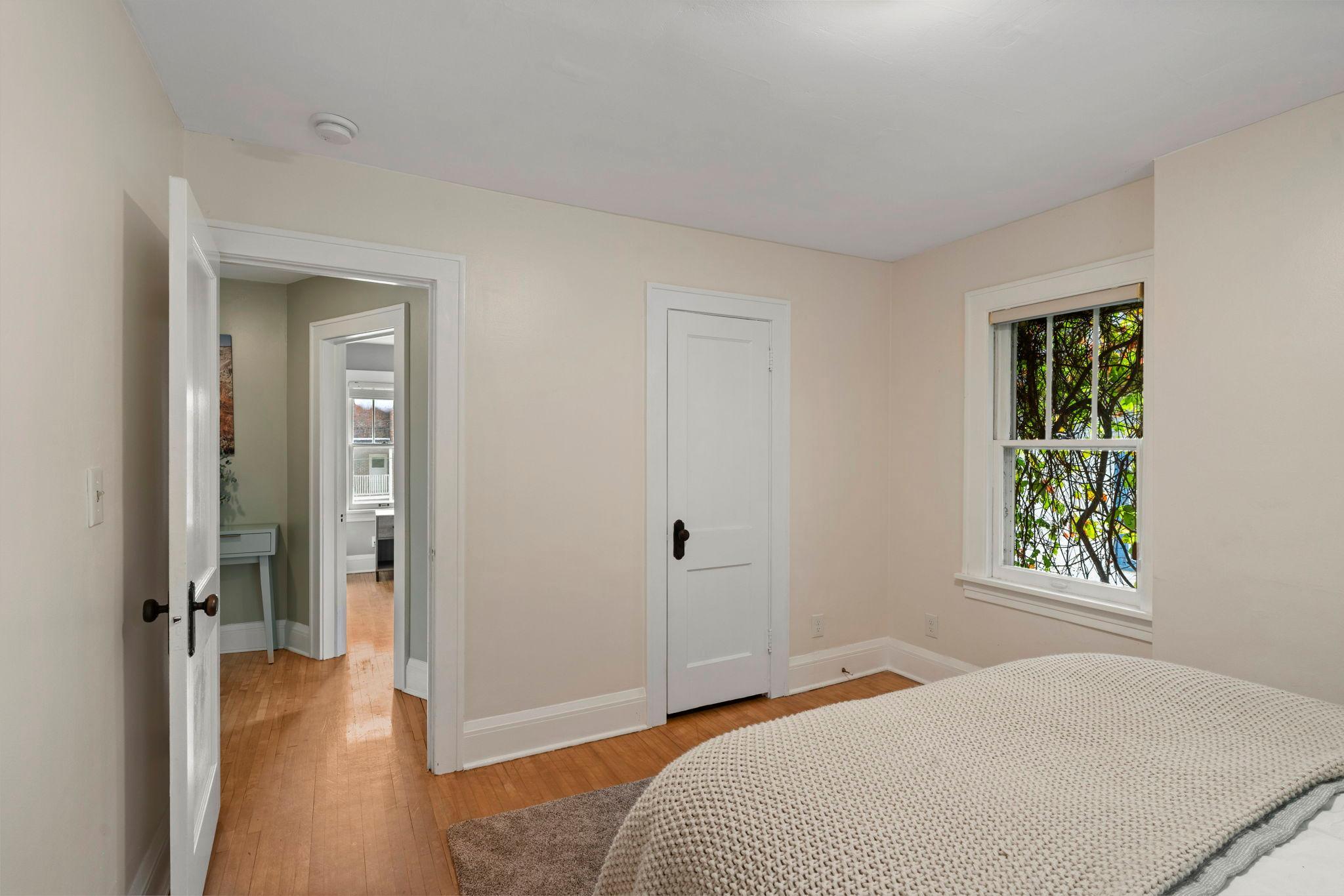 3537 Fremont Avenue S