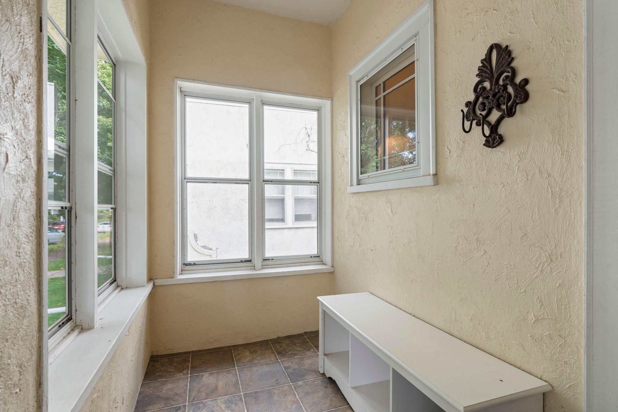 3537 Fremont Avenue S