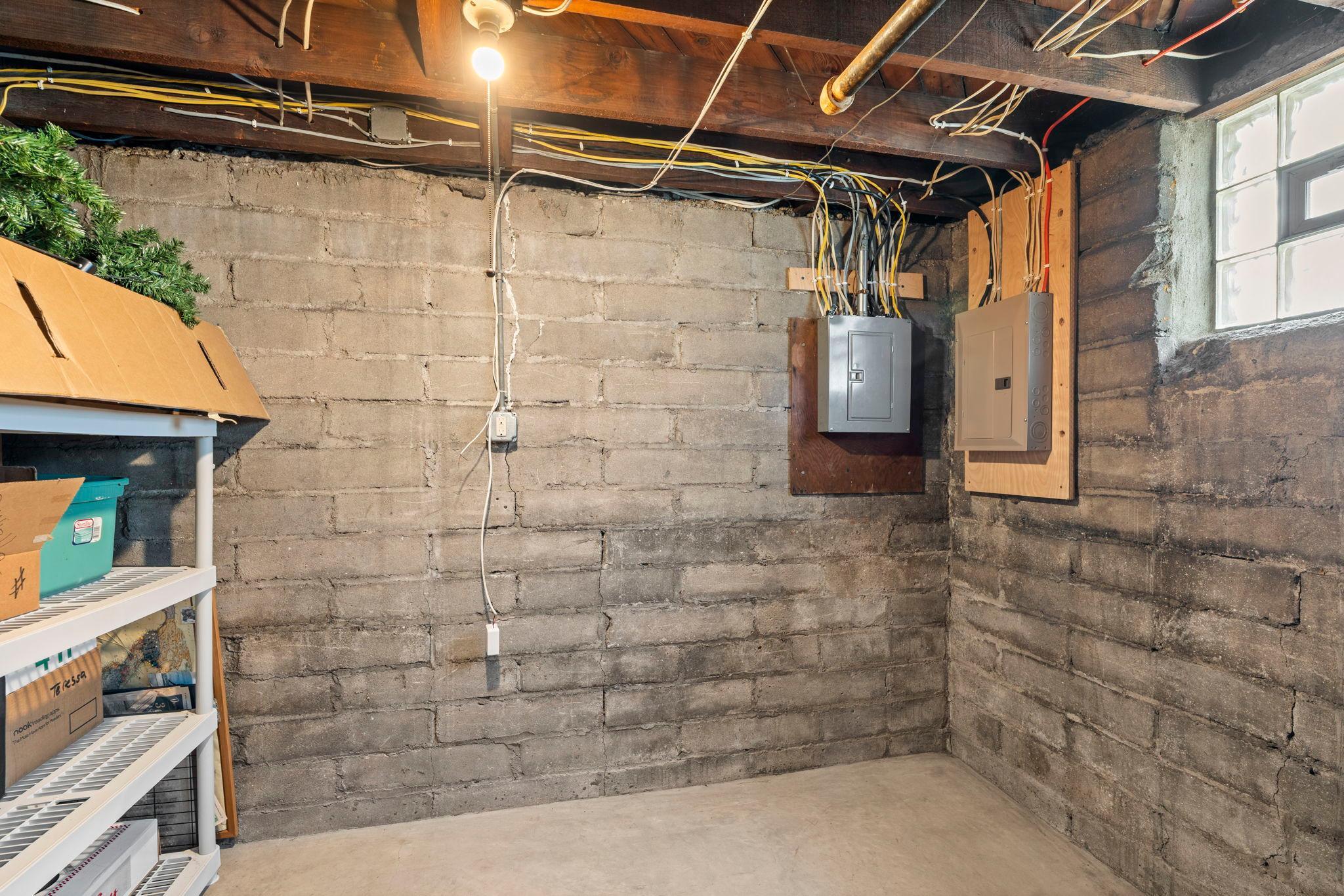 3537 Fremont Avenue S