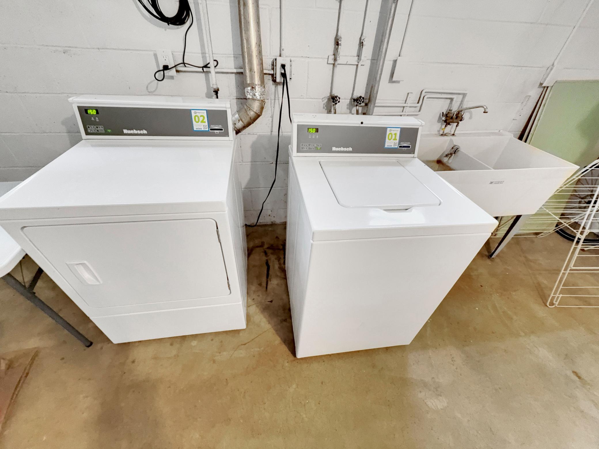 3252 Grand Avenue Unit: 1