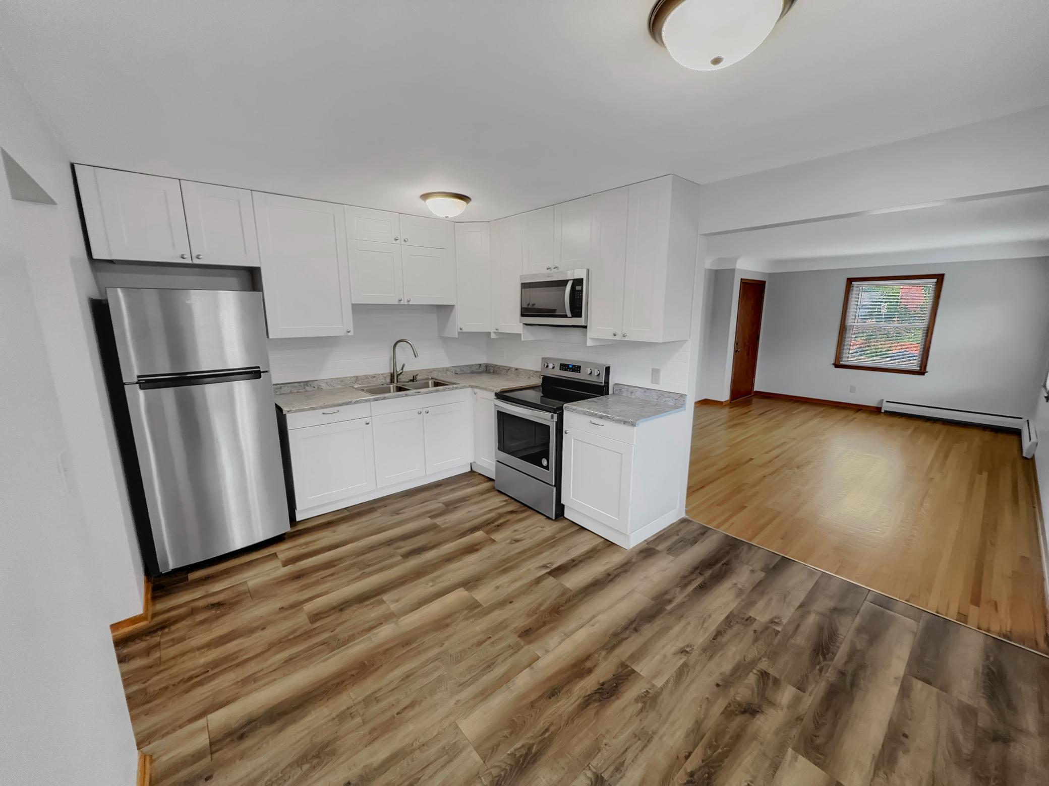 3252 Grand Avenue Unit: 1