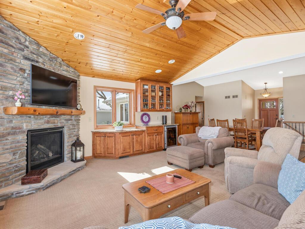 1321 Lake Susan Hills Drive