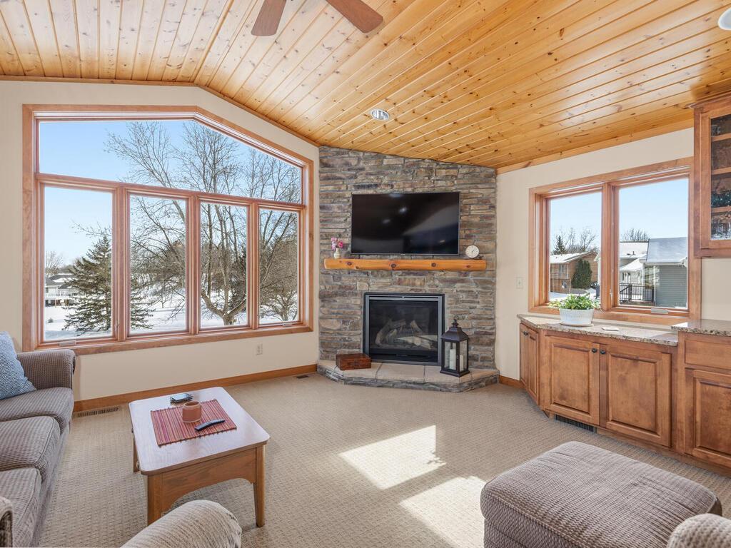 1321 Lake Susan Hills Drive