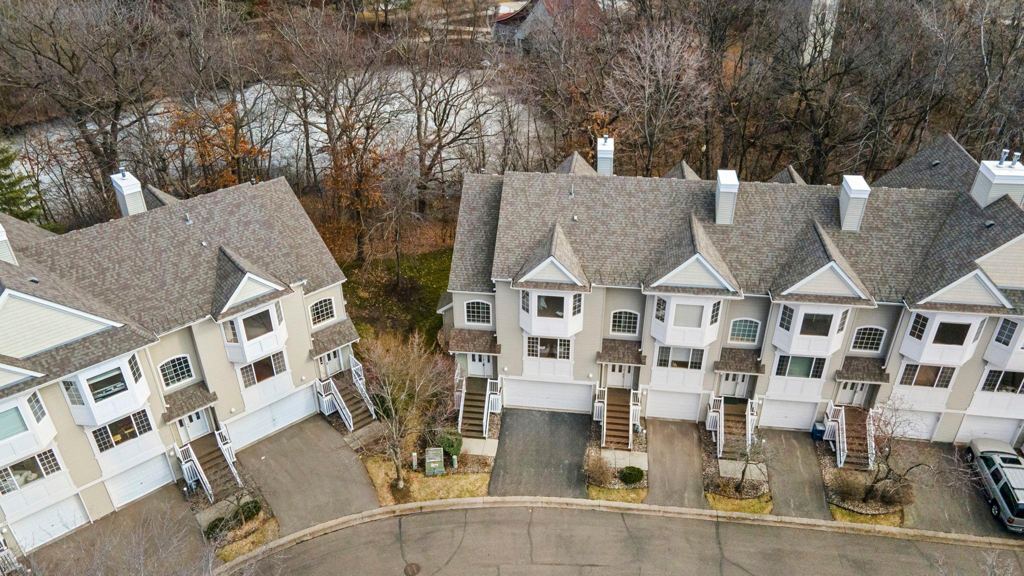 729 Fairfield Circle